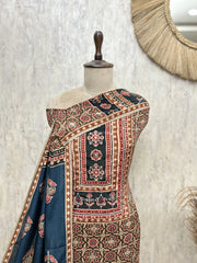 Regal Motif Crepe Unstitched Suit