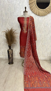 Elegant bird motif Unstitched Suit Set