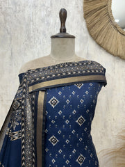 Ikkat graceful Unstitched Suit