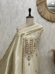 Effortless Elegance Giraffe Tissue Unstitched Suit