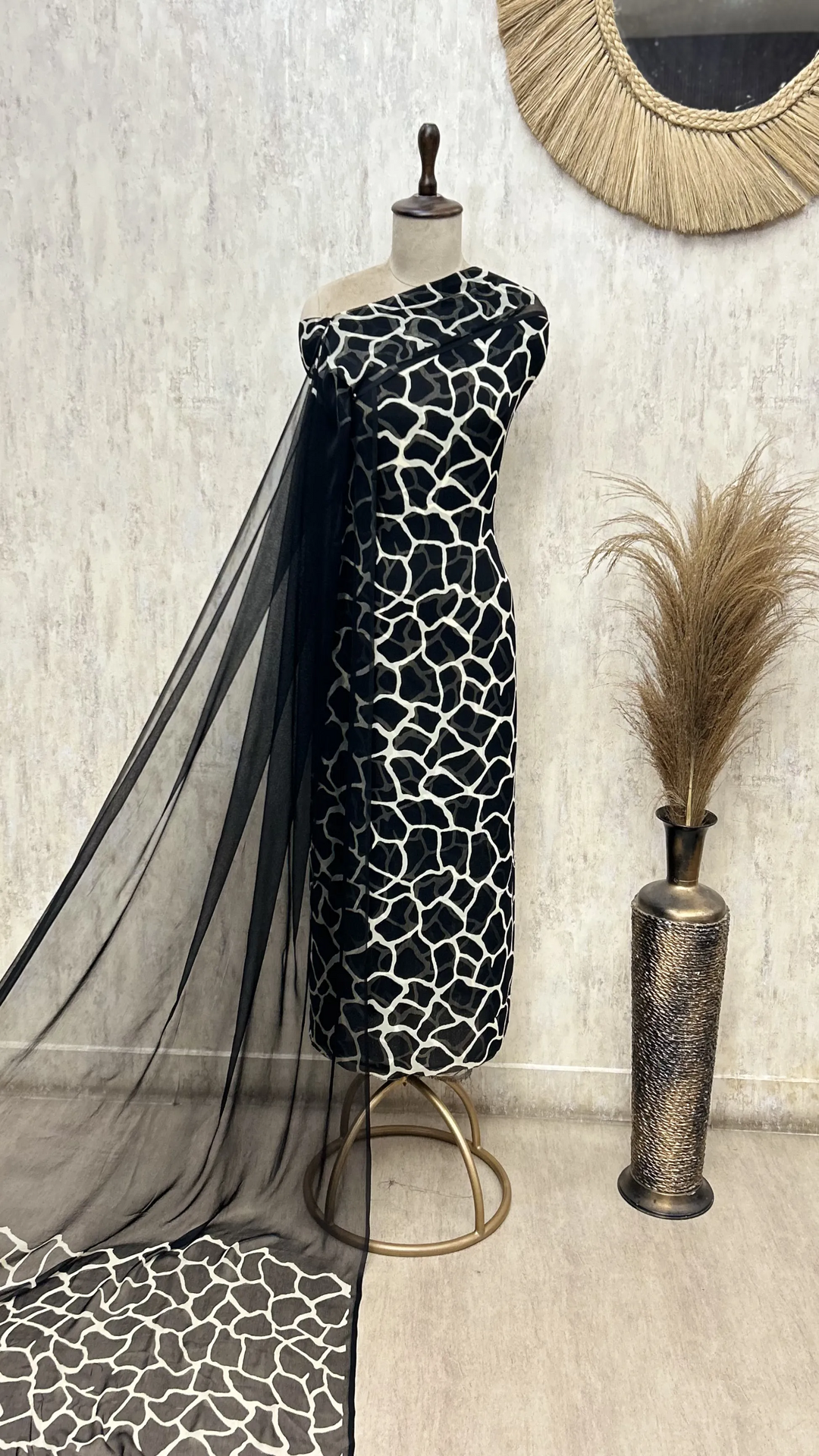 Gilded Mosaic Georgette Unstitched Suit