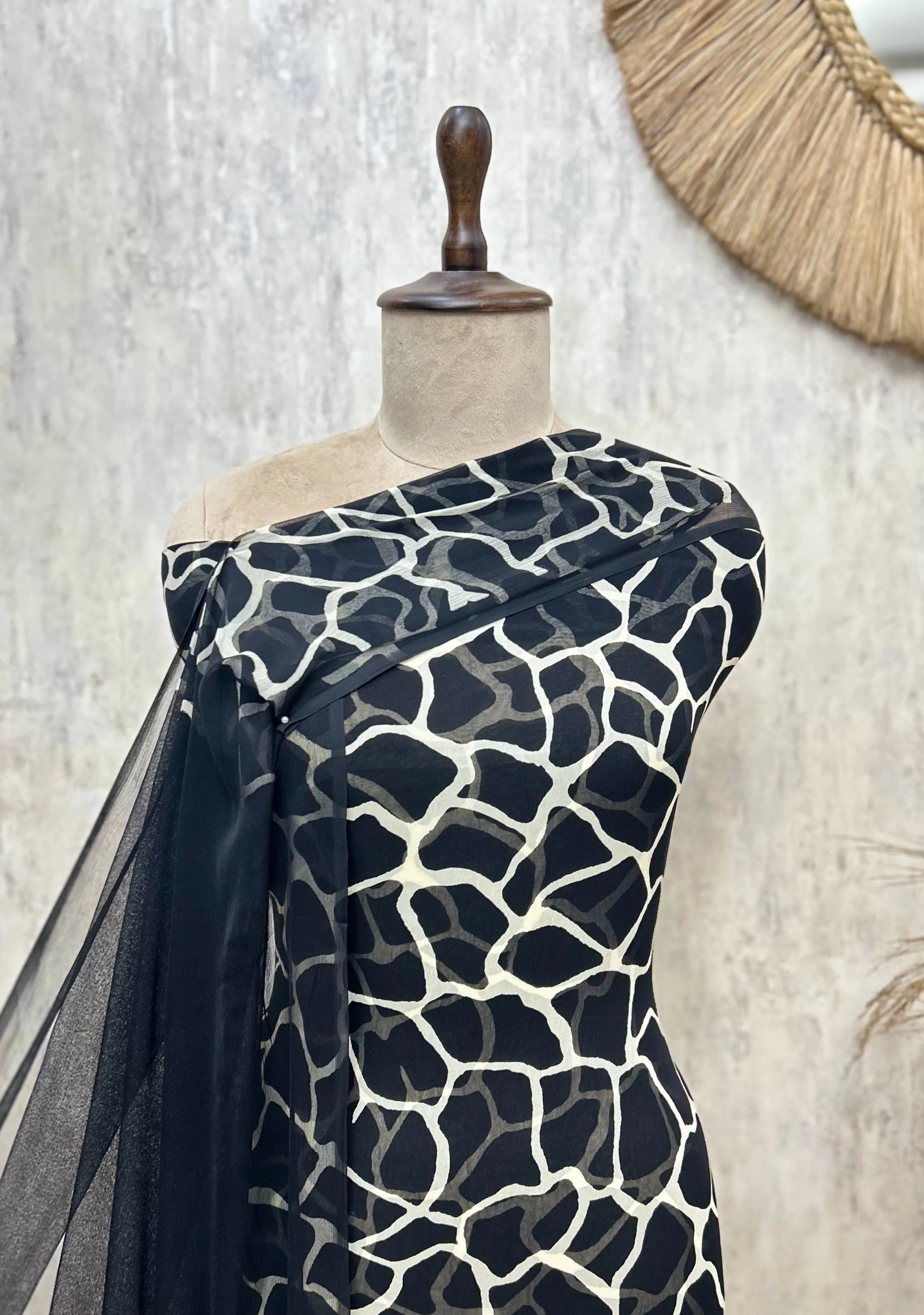 Gilded Mosaic Georgette Unstitched Suit