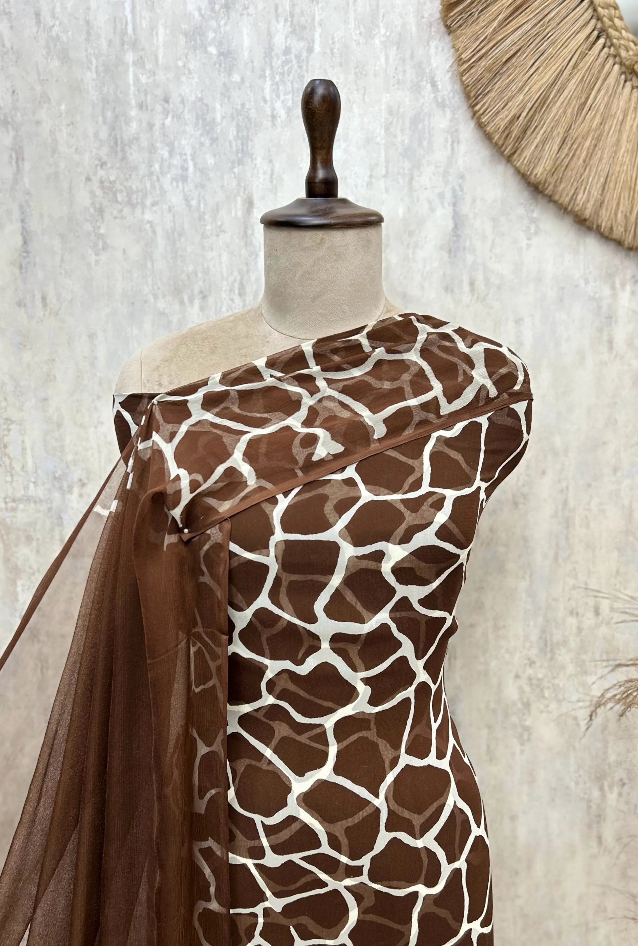 Gilded Mosaic Georgette Unstitched Suit