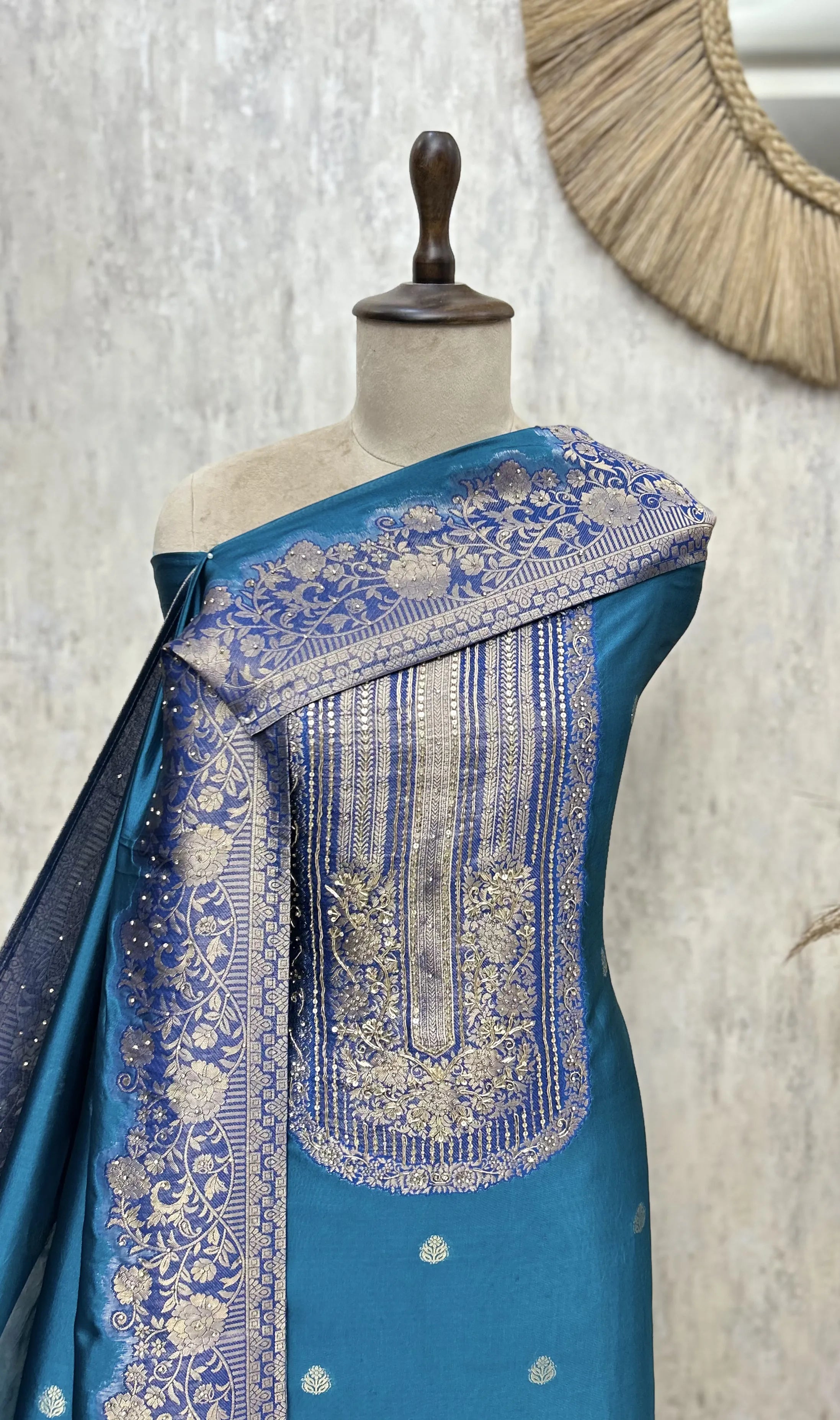 Regal Kanjivaram Heritage Unstitched Suit