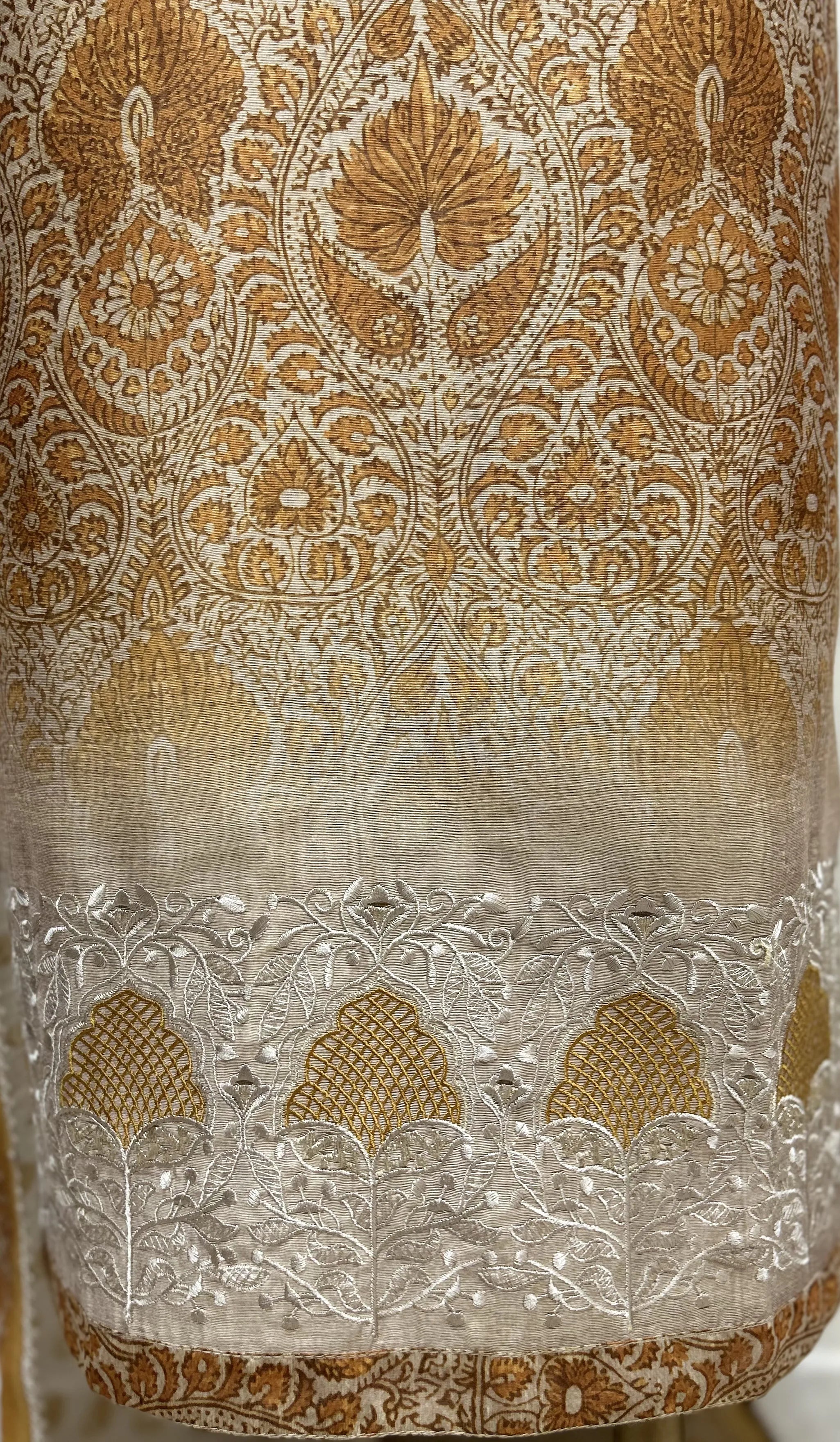 Rose Blossom Heritage Linen Unstitched Suit