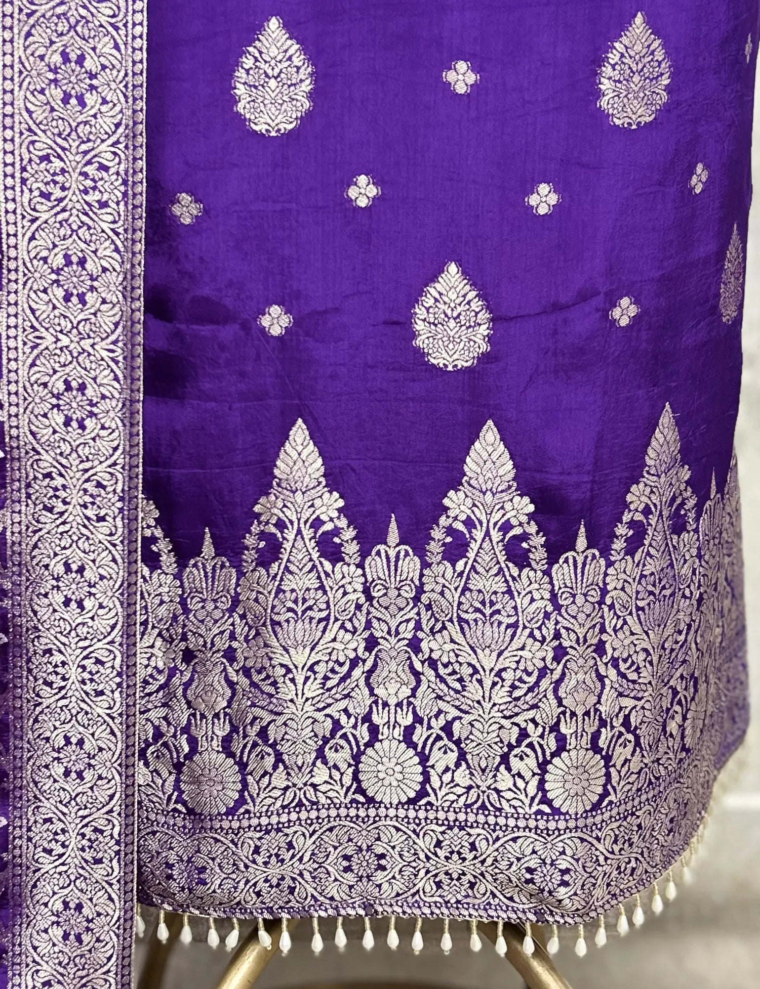 Royal Zari Dola Silk Unstitched Suit