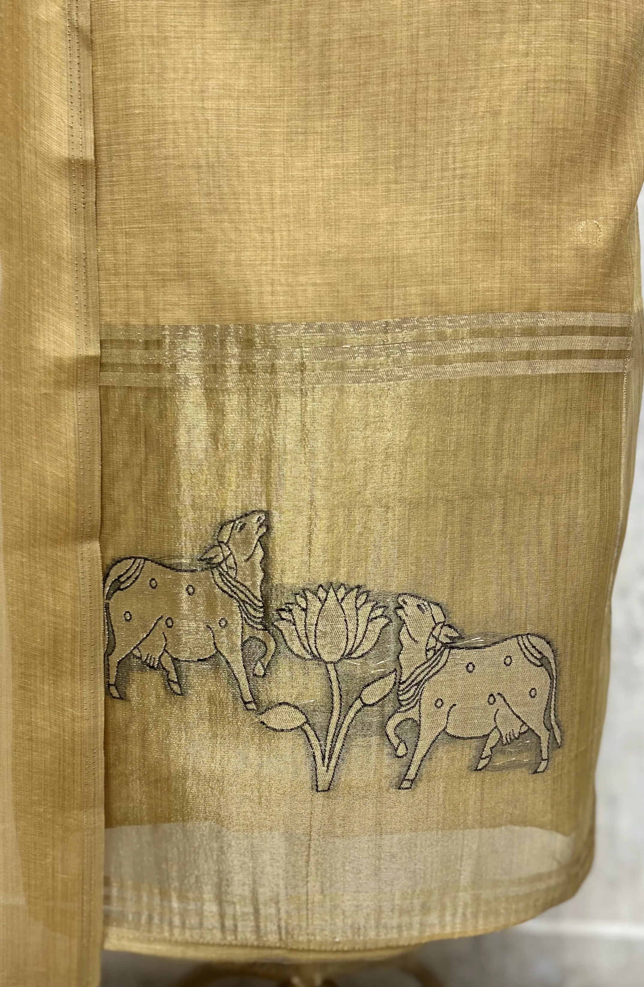 Subtle Elegance Jamdani Linen Unstitched Suits