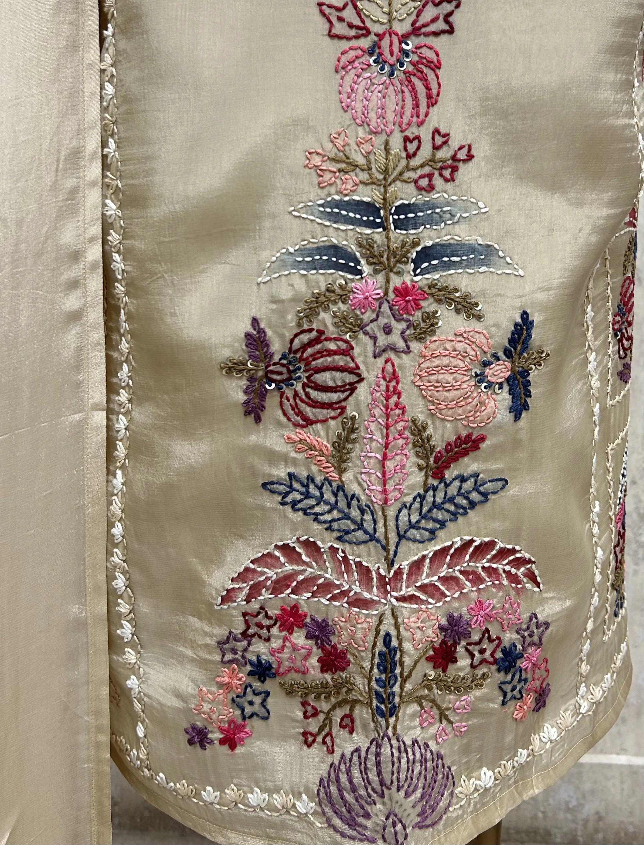 Rose Garden Embroidery glass organza Unstitched Suit