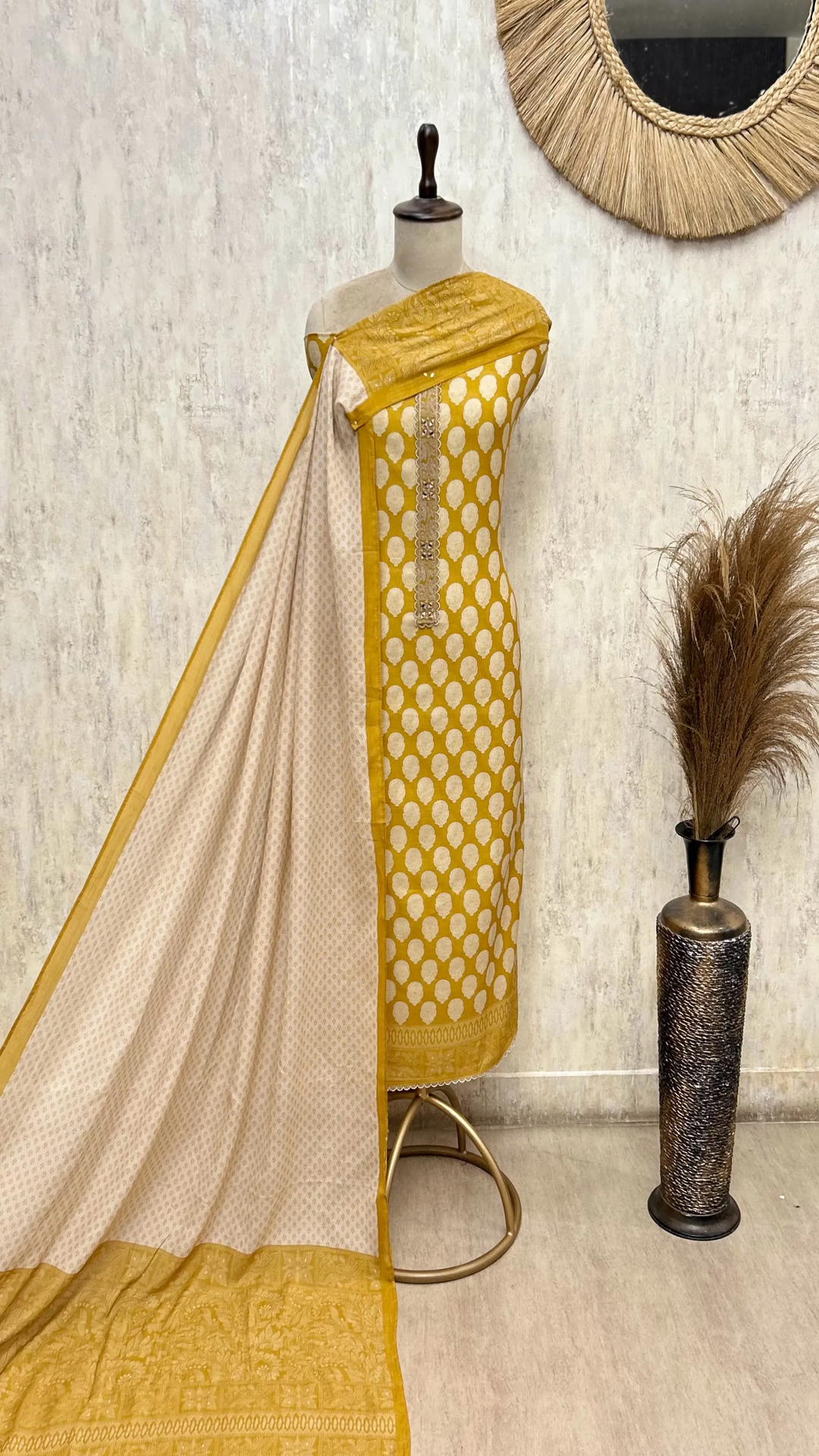 Rosewood Buti Mul Cotton Unstitched Suit