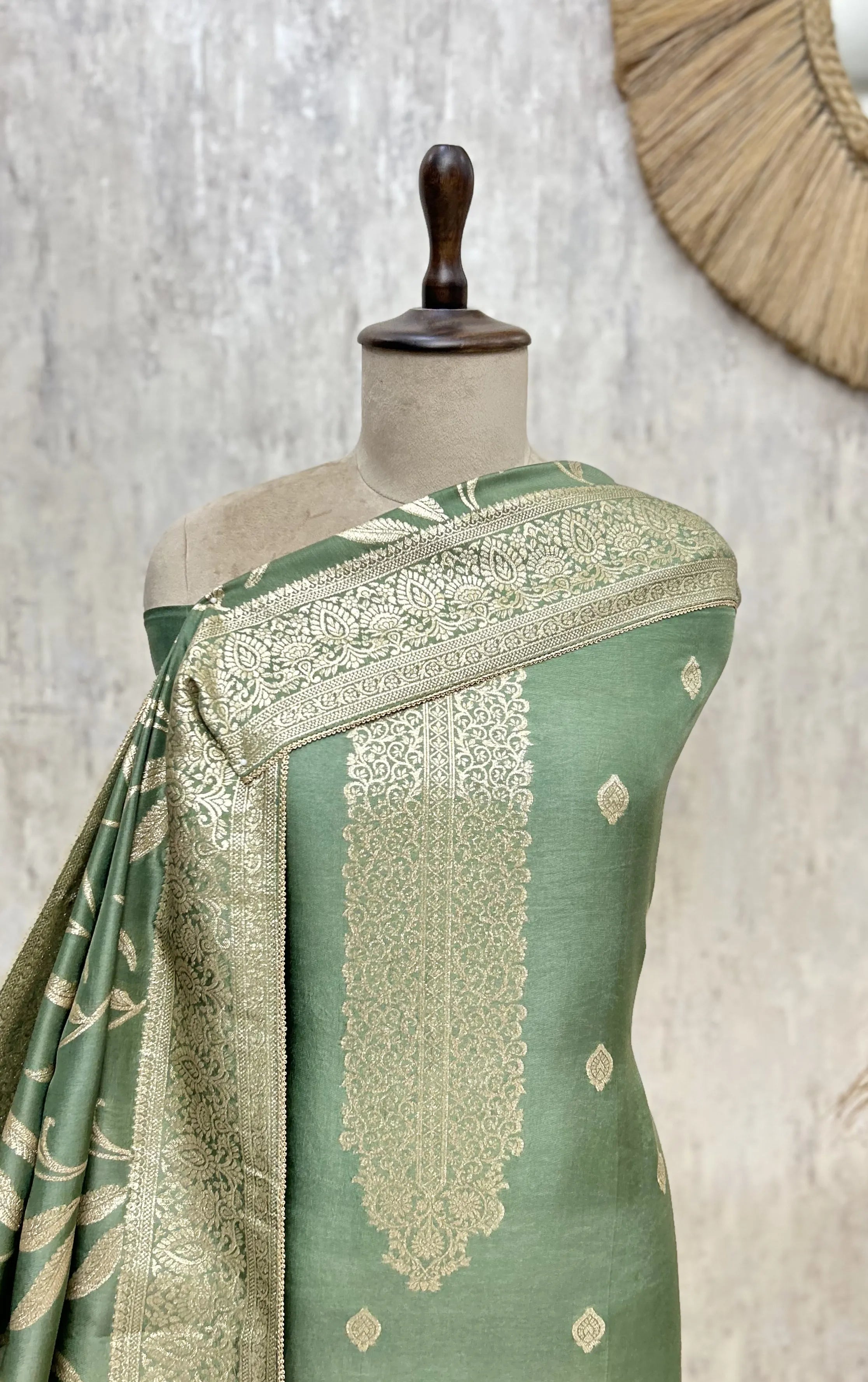 Regal Dola Silk Unstitched Suit