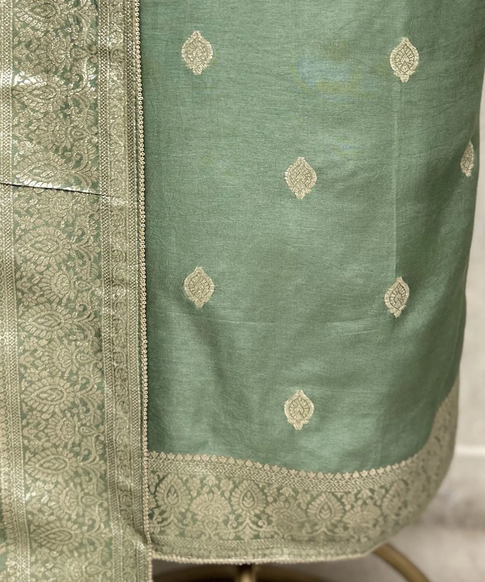 Regal Dola Silk Unstitched Suit