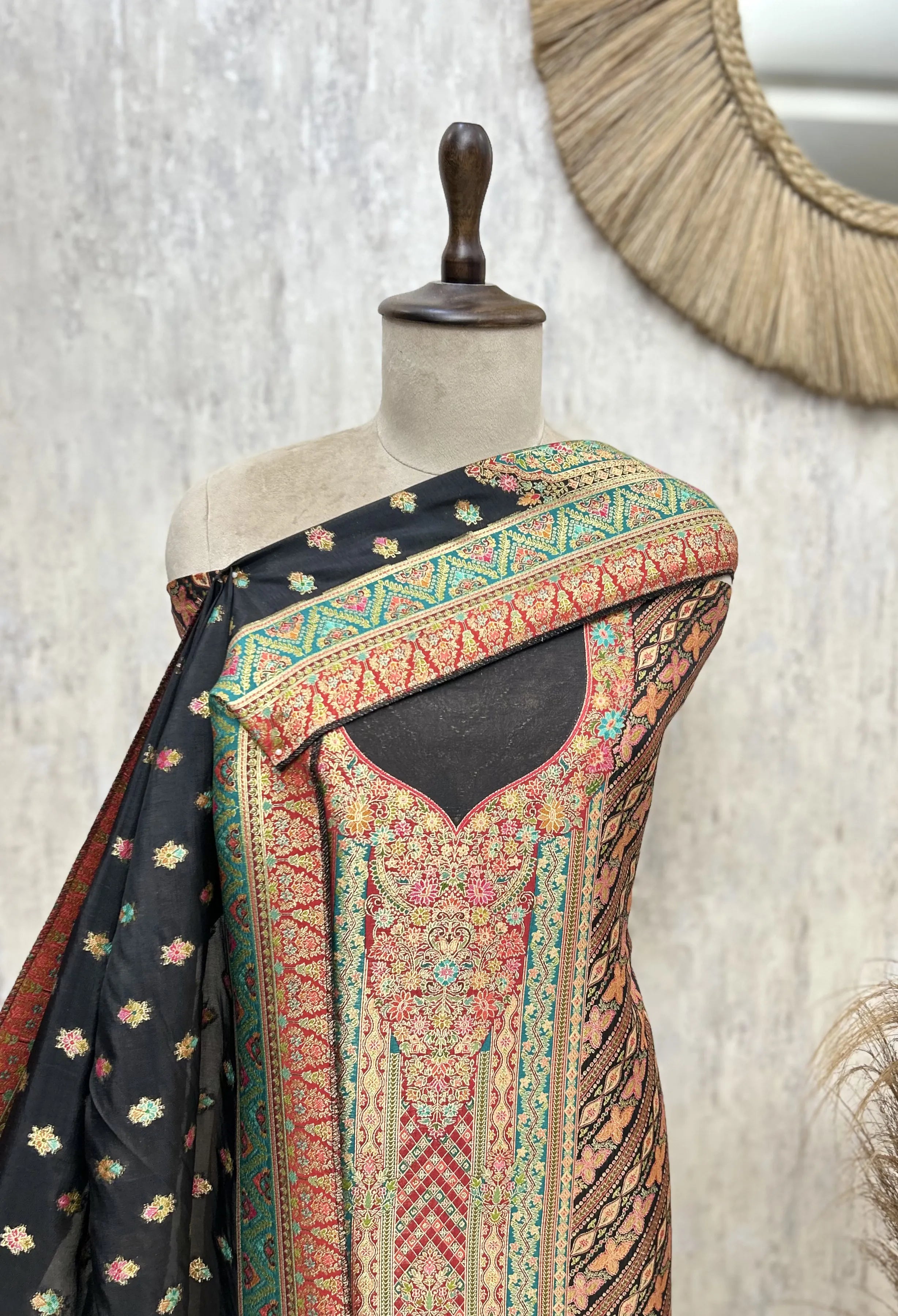 Gulnaar Grace Fine Silk Unstitched Suit