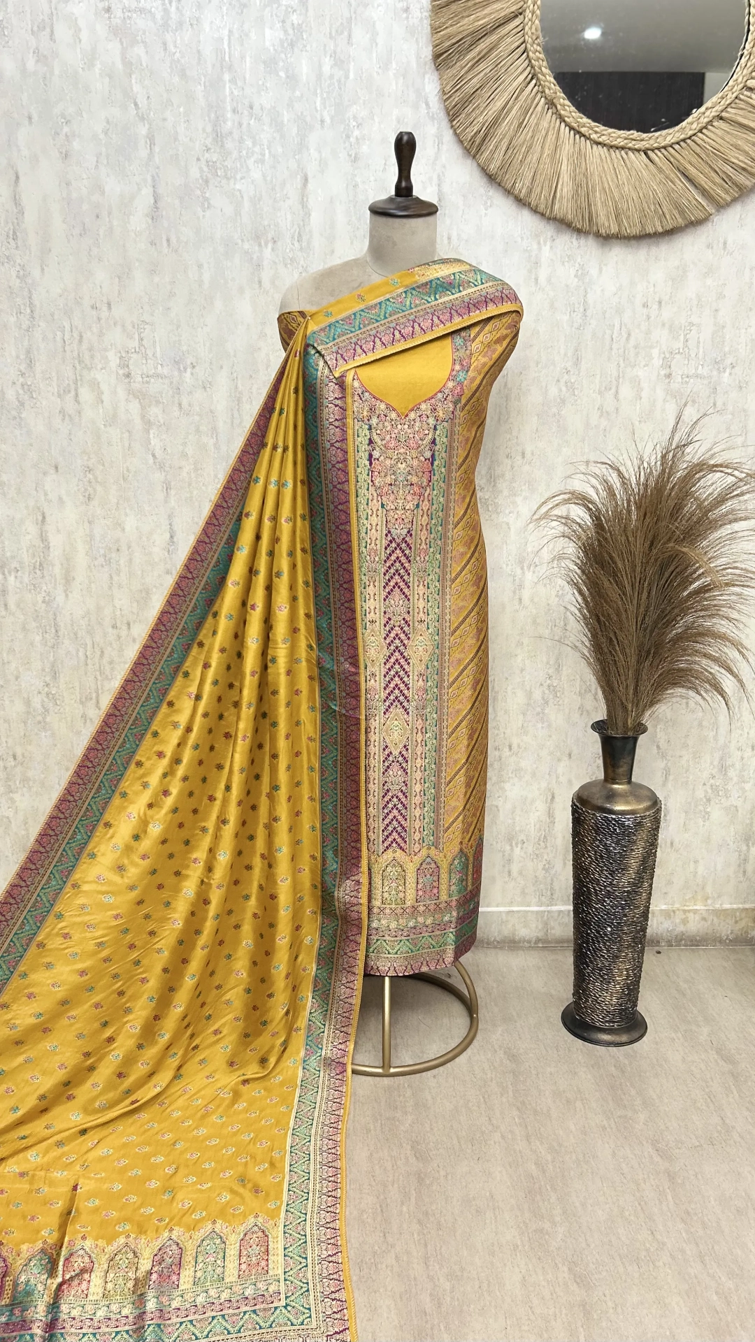 Gulnaar Grace Fine Silk Unstitched Suit
