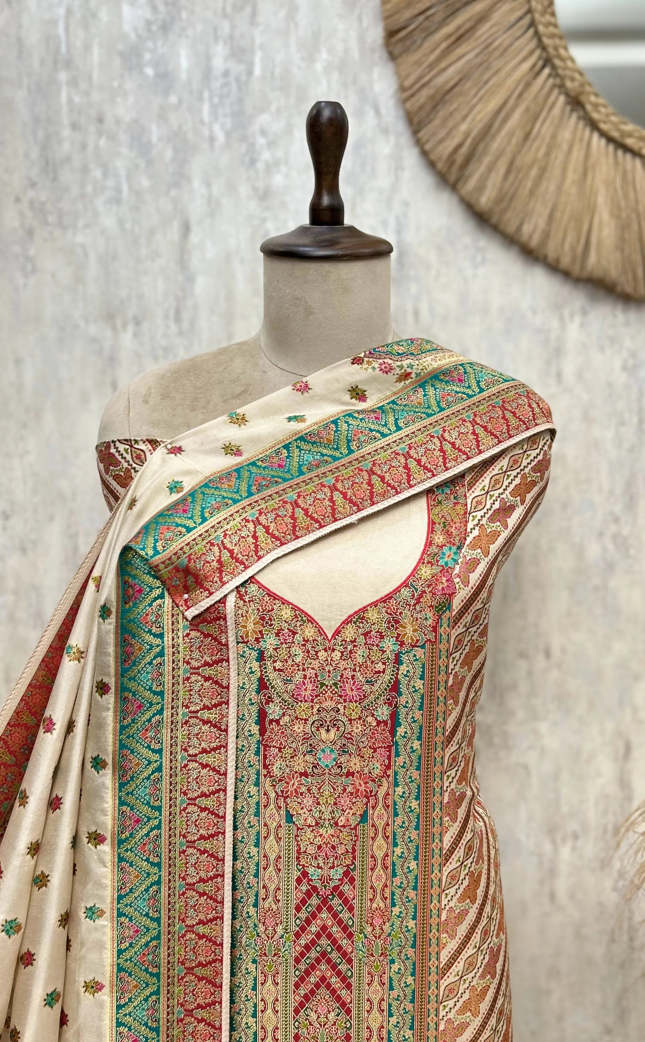 Gulnaar Grace Fine Silk Unstitched Suit