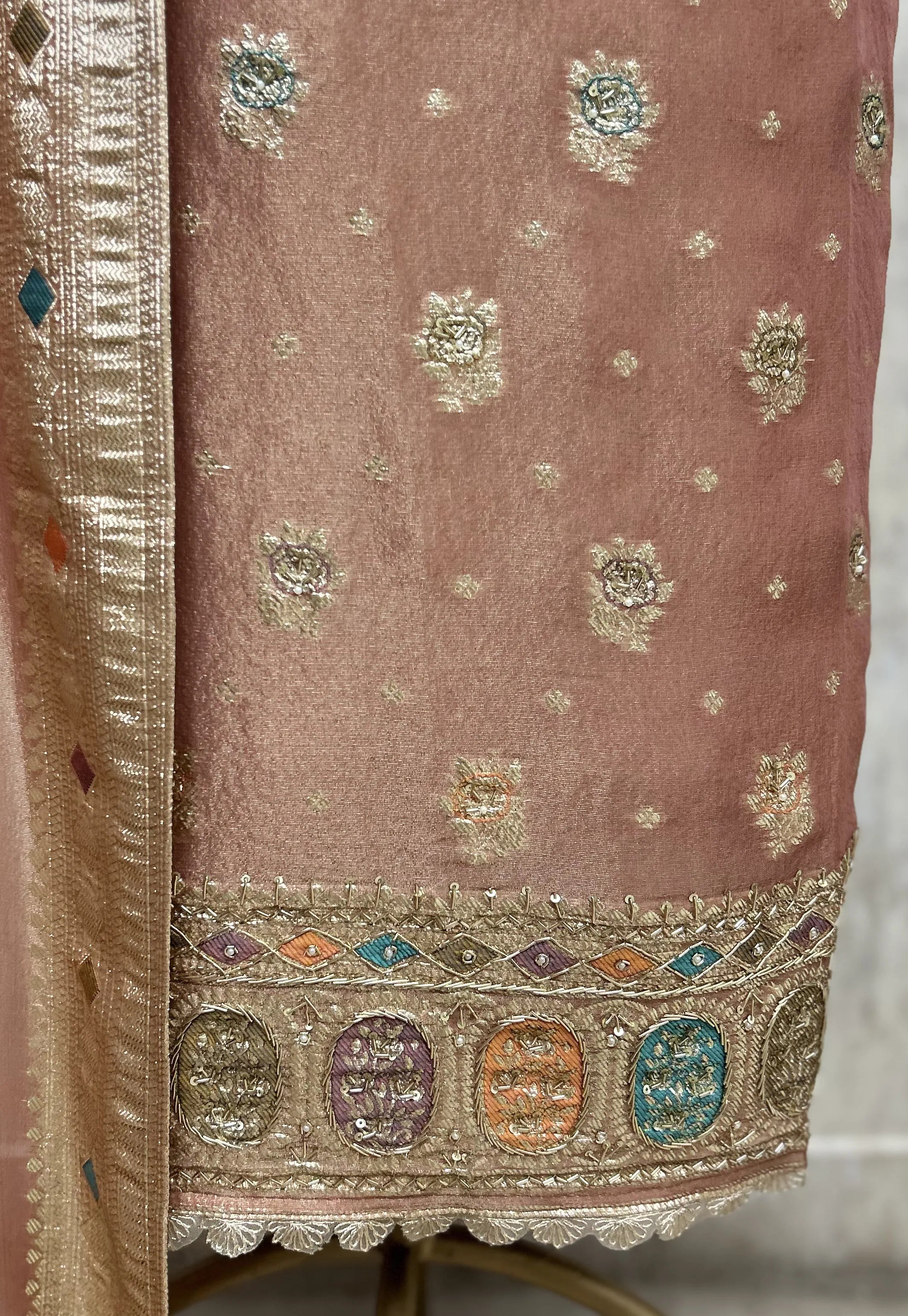 Elegant Woven Tissue Unstitched Suit
