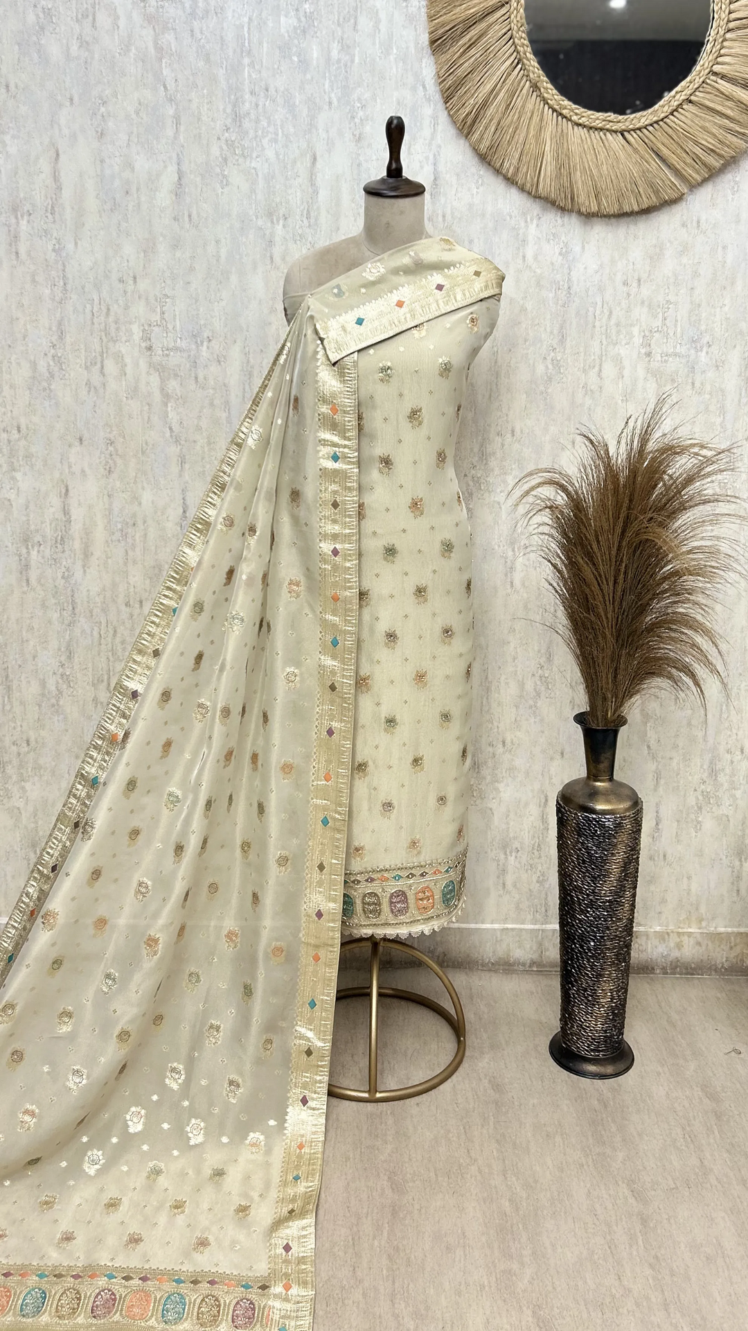 Elegant Woven Tissue Unstitched Suit