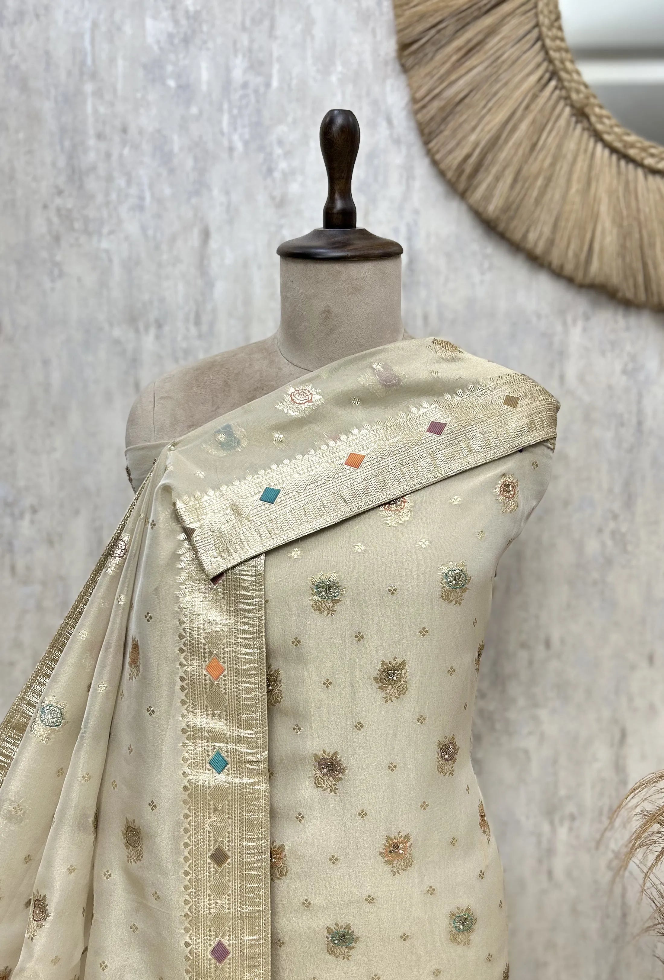 Elegant Woven Tissue Unstitched Suit