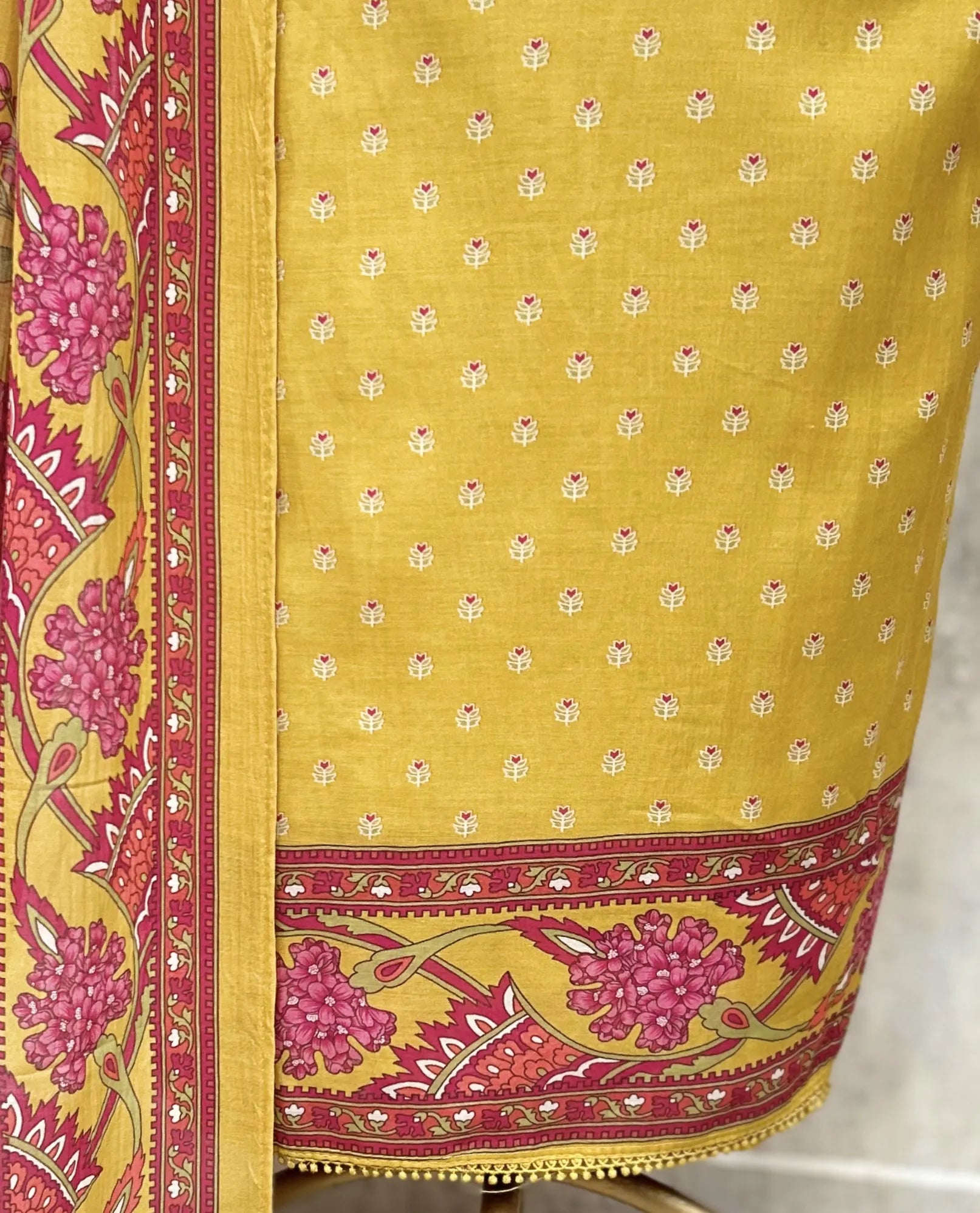 Soft Mul Cotton Embroidered Unstitched Suit