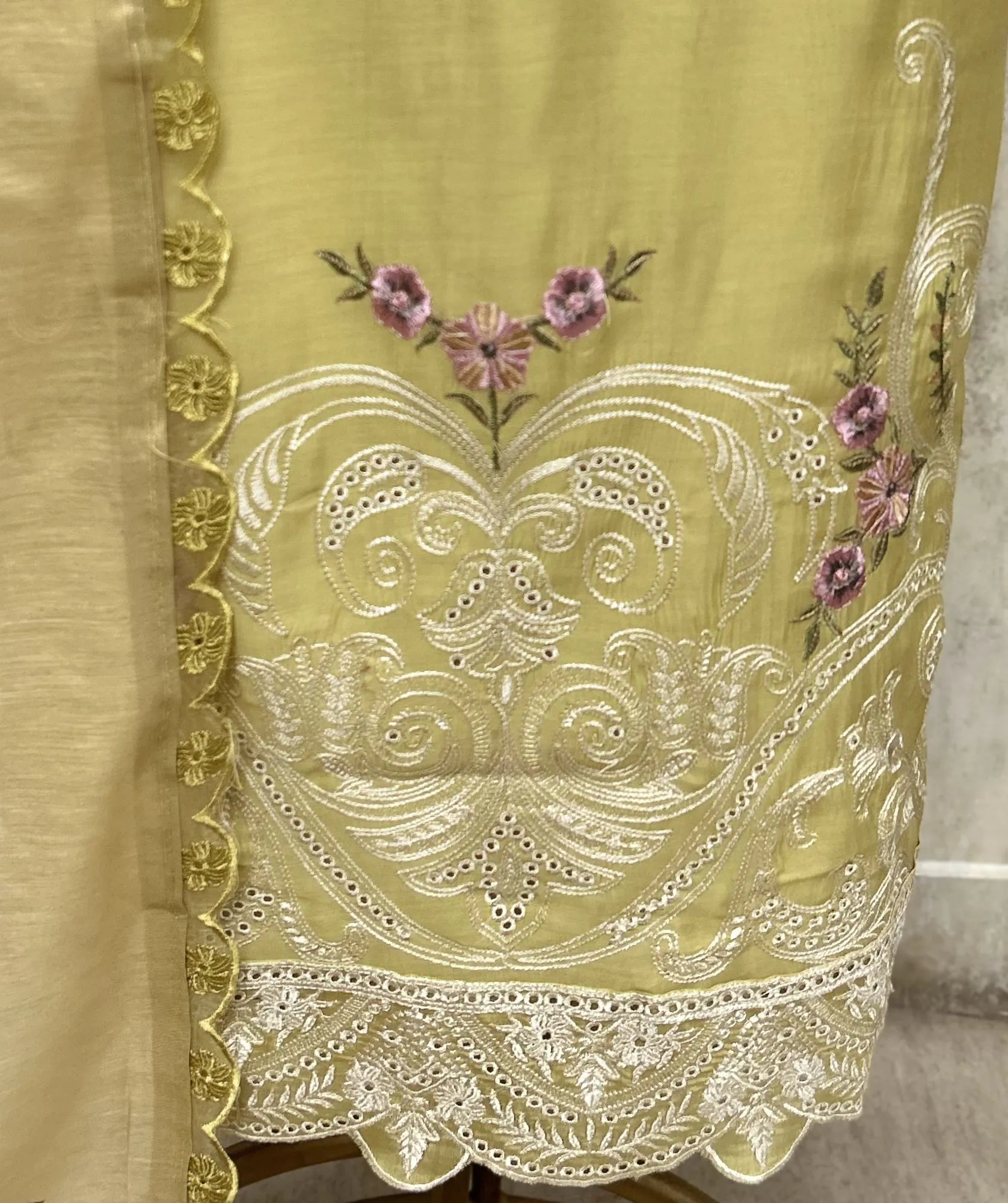 Mul Chanderi Embroidered Unstitched Suit with Floral Printed Dupatta