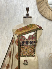 Elegant Crepe Printed Unstitched Suit