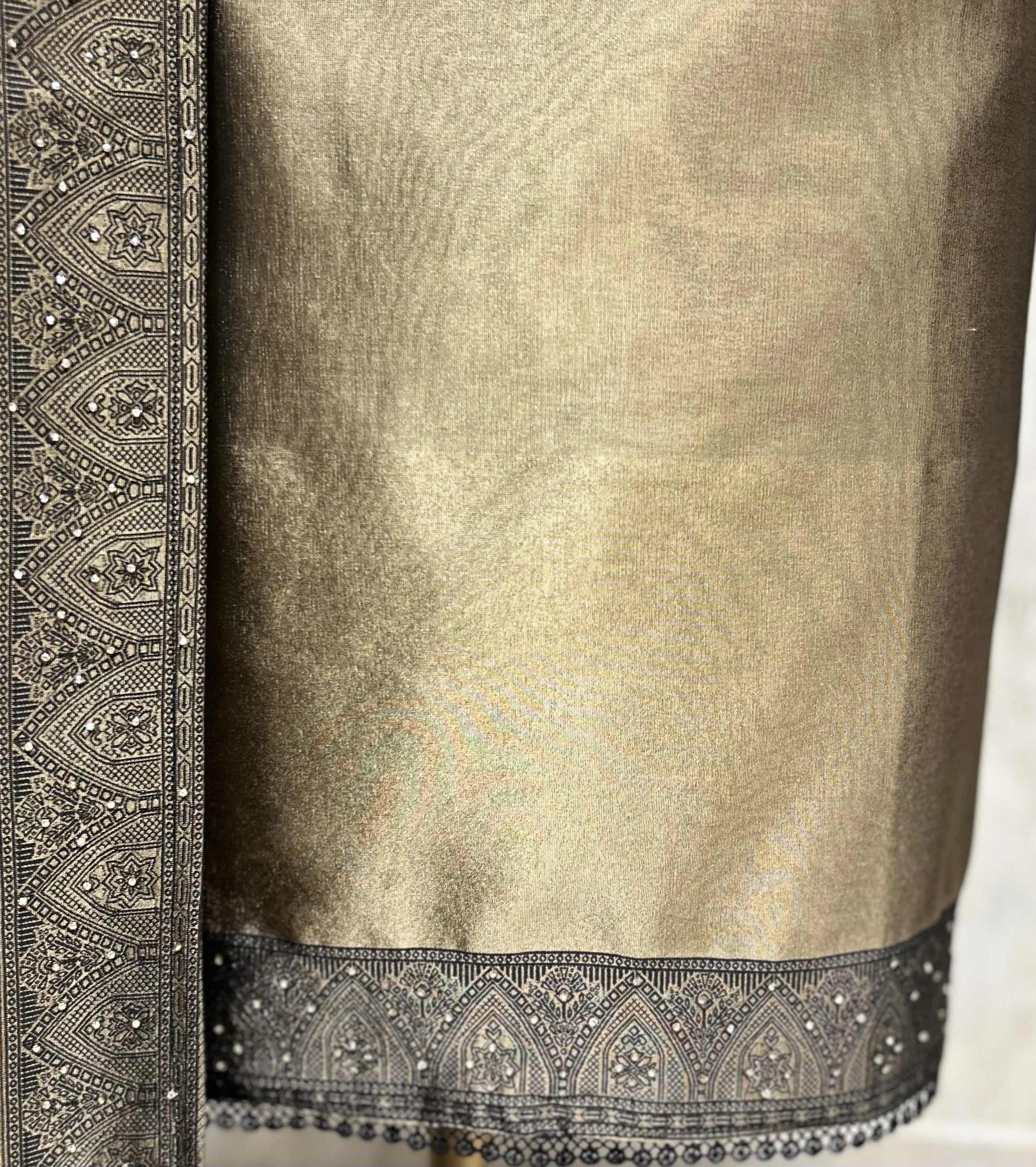 Mehrasa Glass Tissue Unstitched Suit
