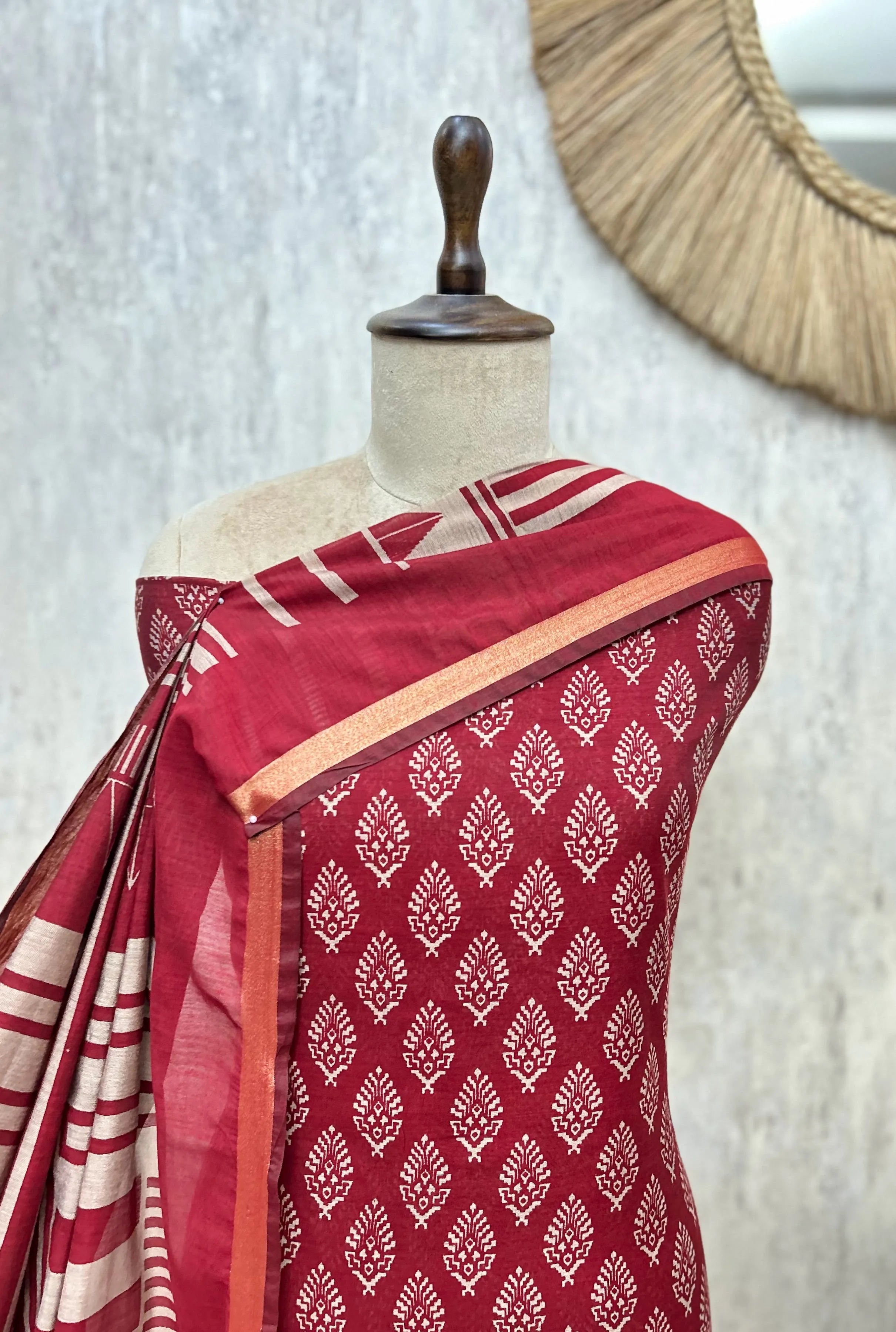 Elegant Maheshwari Cotton Unstitched Suit