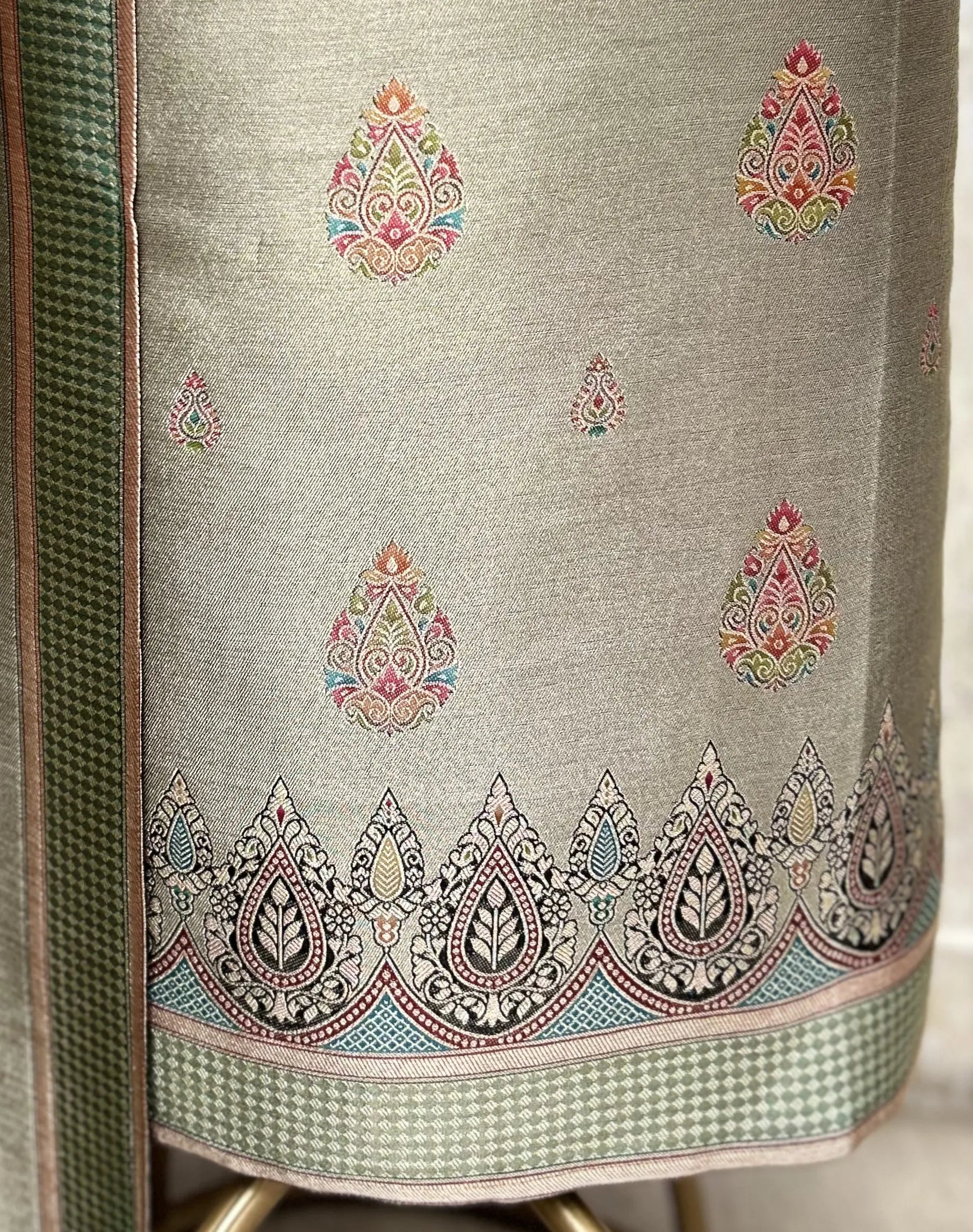 Elegant Dola Silk Unstitched Suit