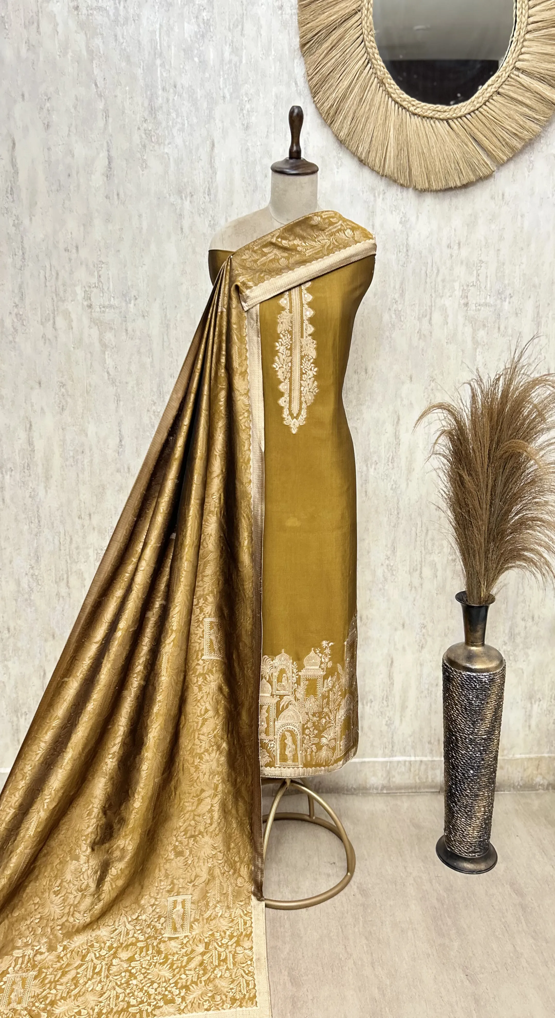 Elegant Dola Silk Unstitched Suit