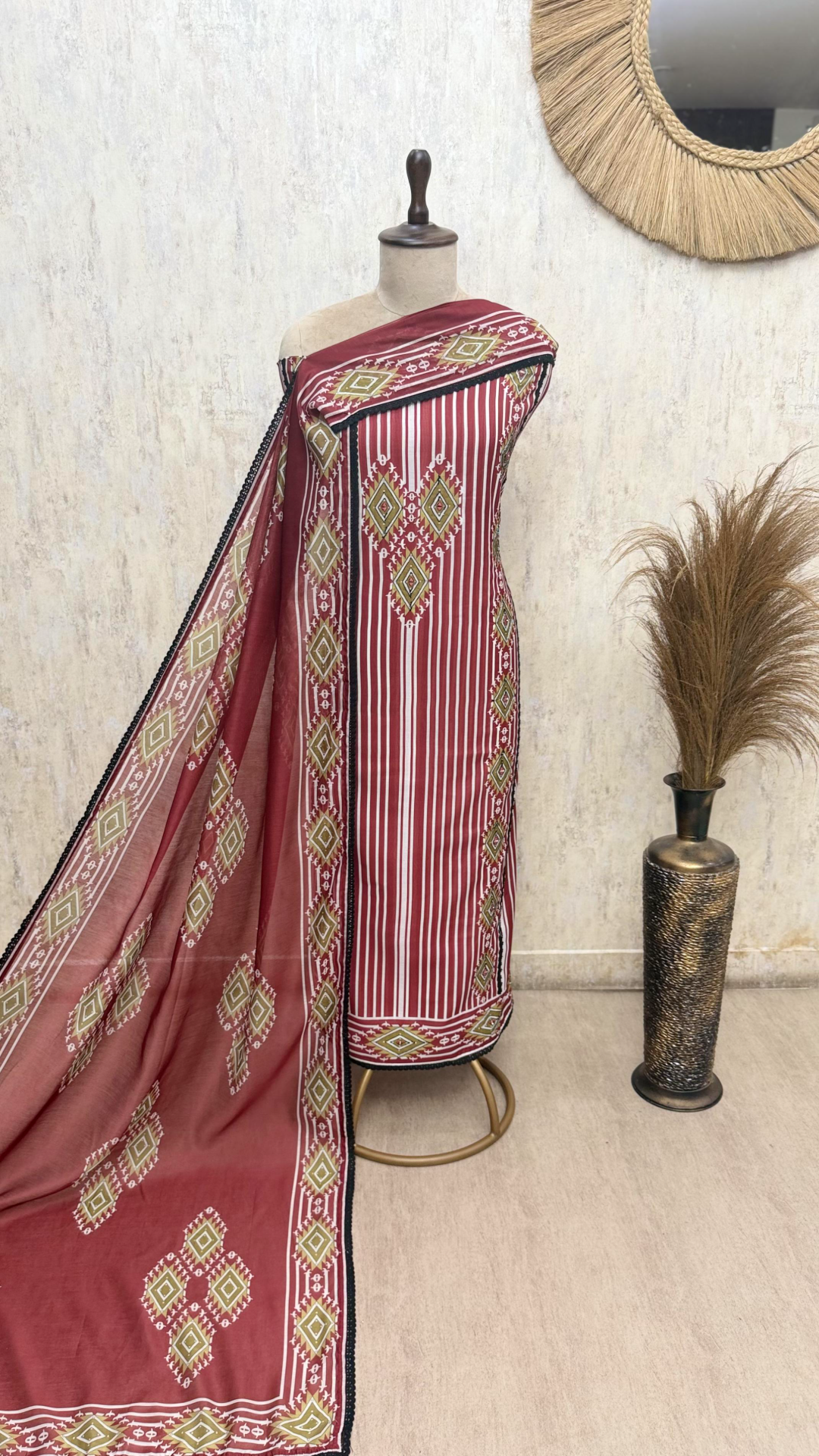 Graceful Maheshwari Unstitched Suits