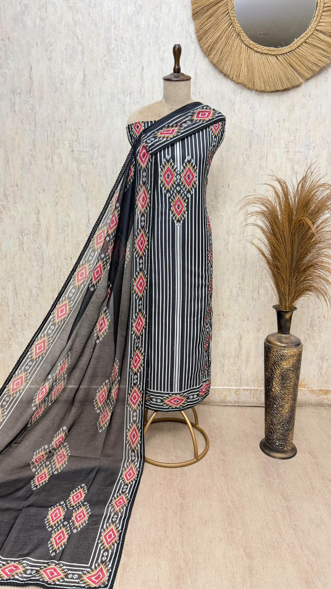 Graceful Maheshwari Unstitched Suits