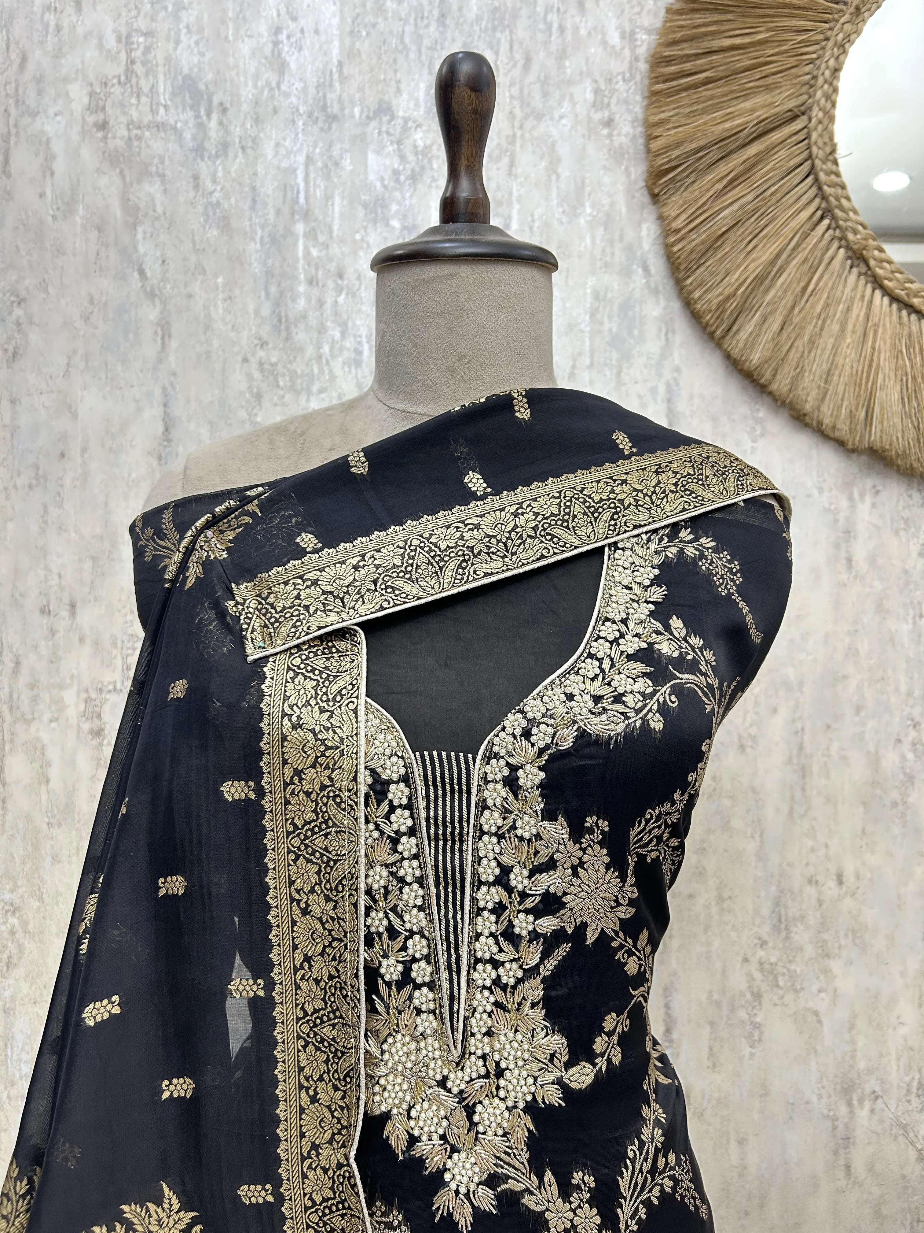 Emerald Floral Elegance Organza Unstitched Suit