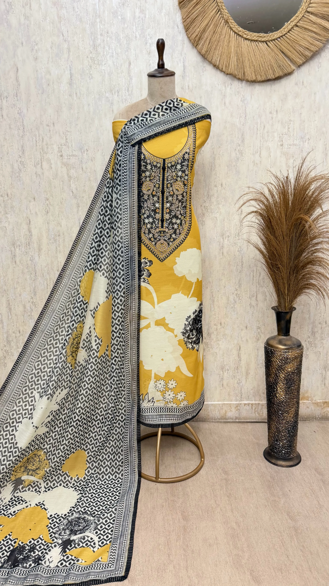 Authentic Maheshwari Unstitched Suits