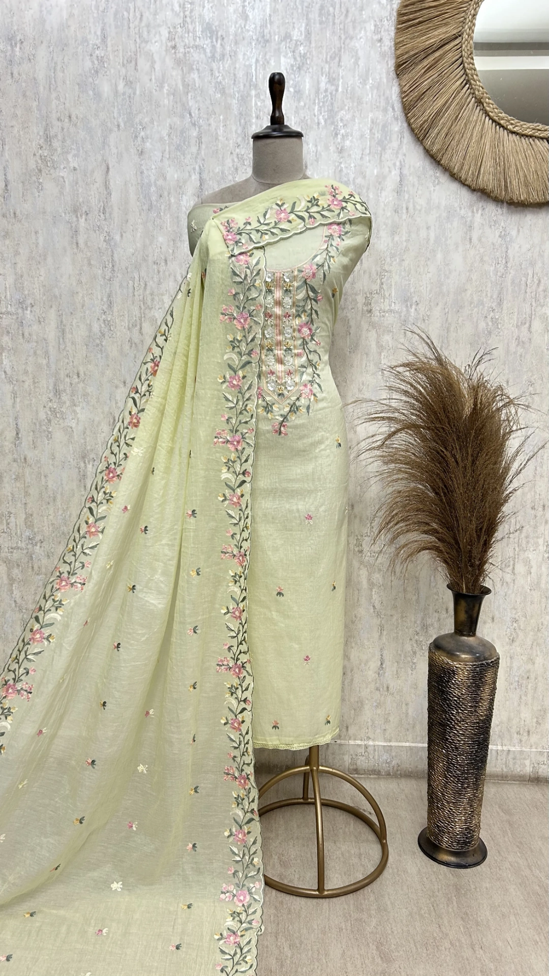 Mint Floral Elegance Mul chanderi Unstitched Suit