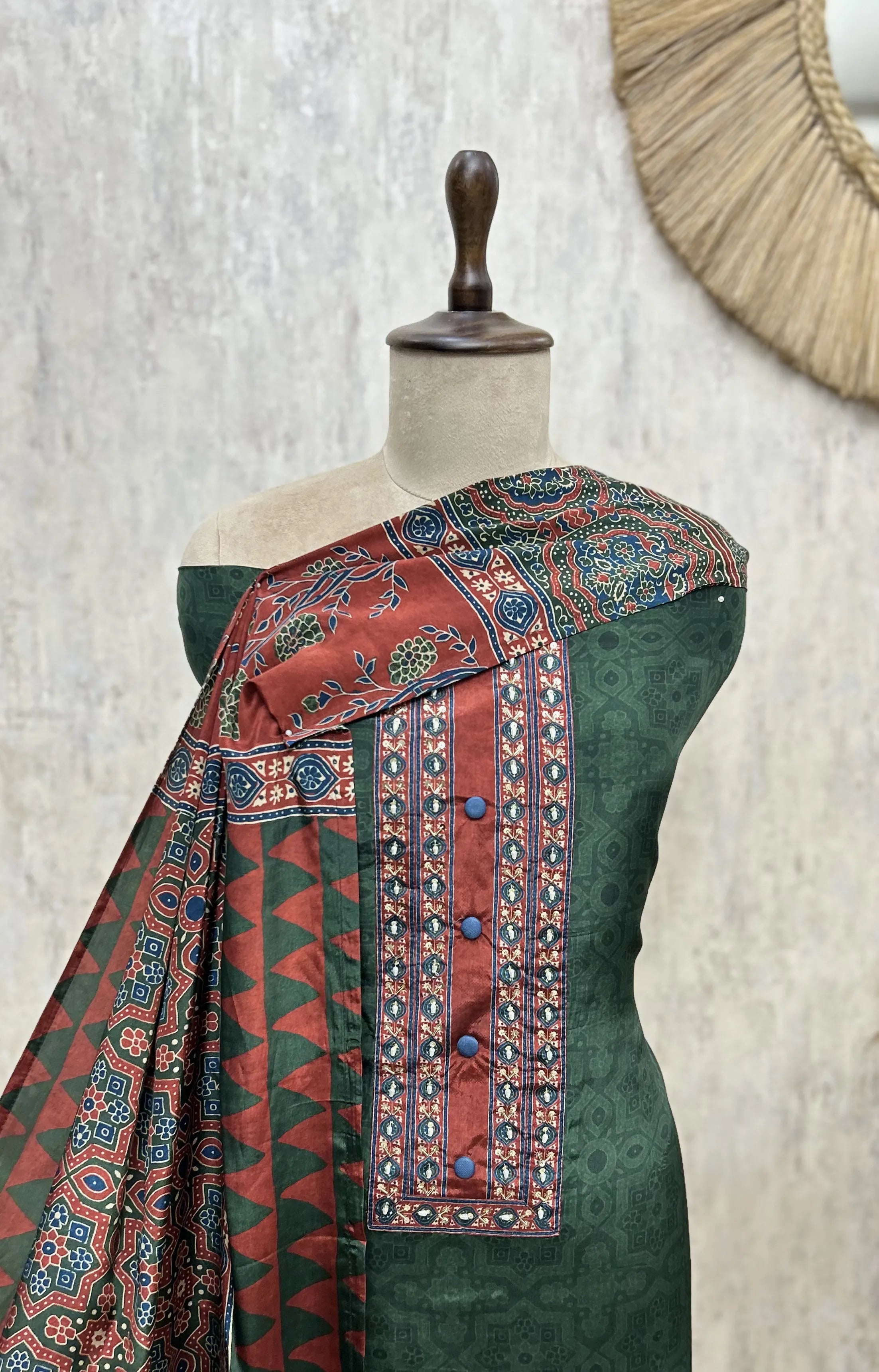 Elegant Luxury Crepe Unstitched Suits