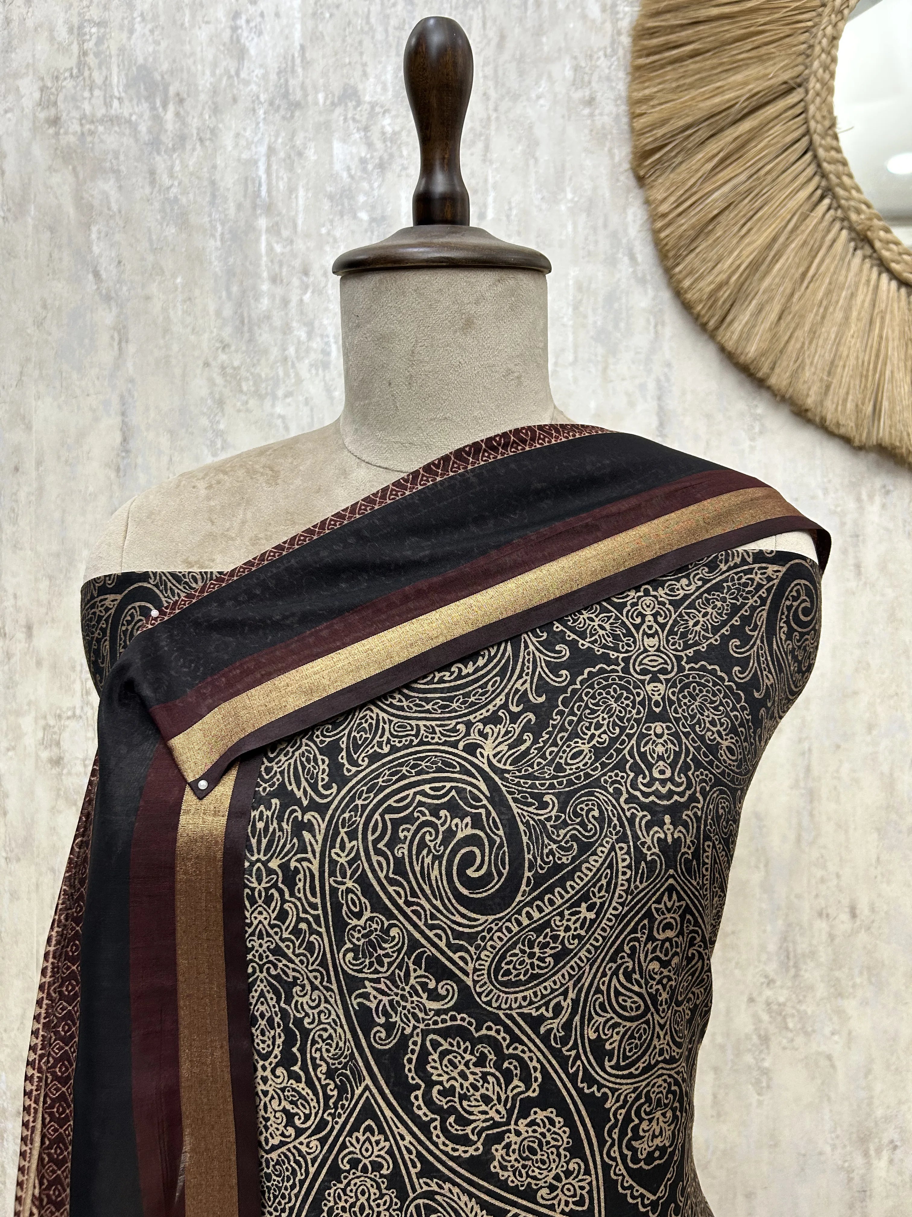 Royal Maheshwari Elegance Unstitched Suit