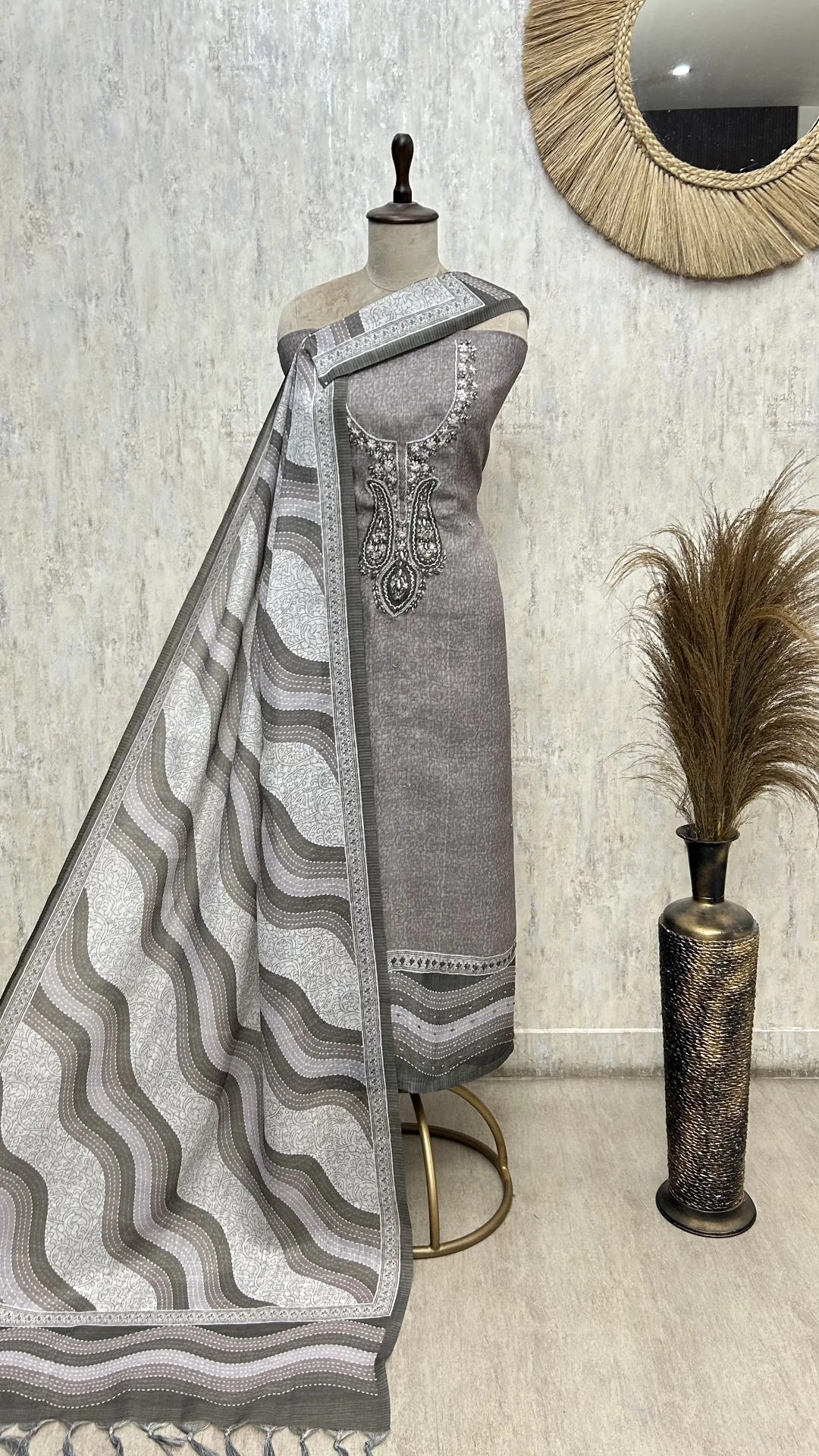 Classic Style Linen Unstitched Suit