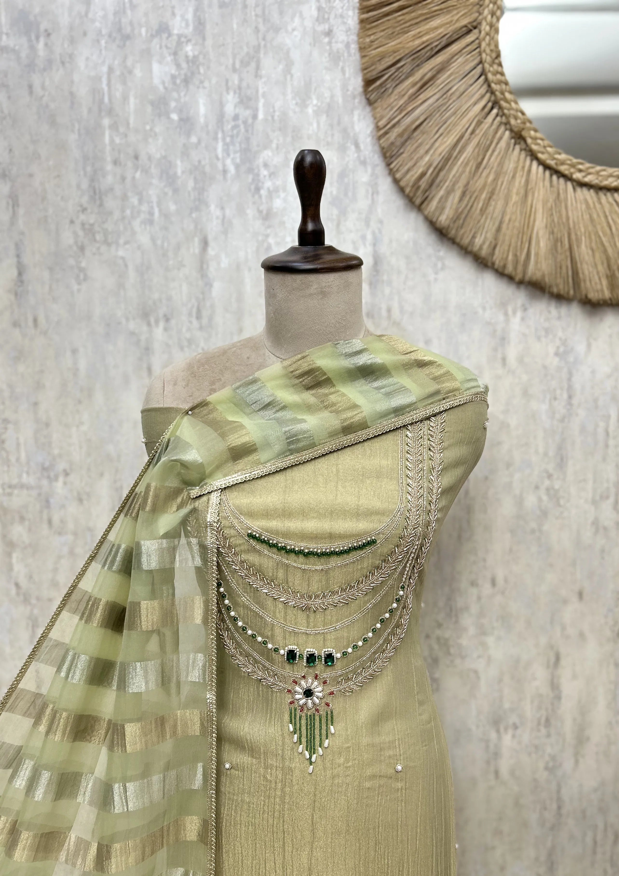 Elegant Crush Tissue with Organza Dupatta Unstitched Suits