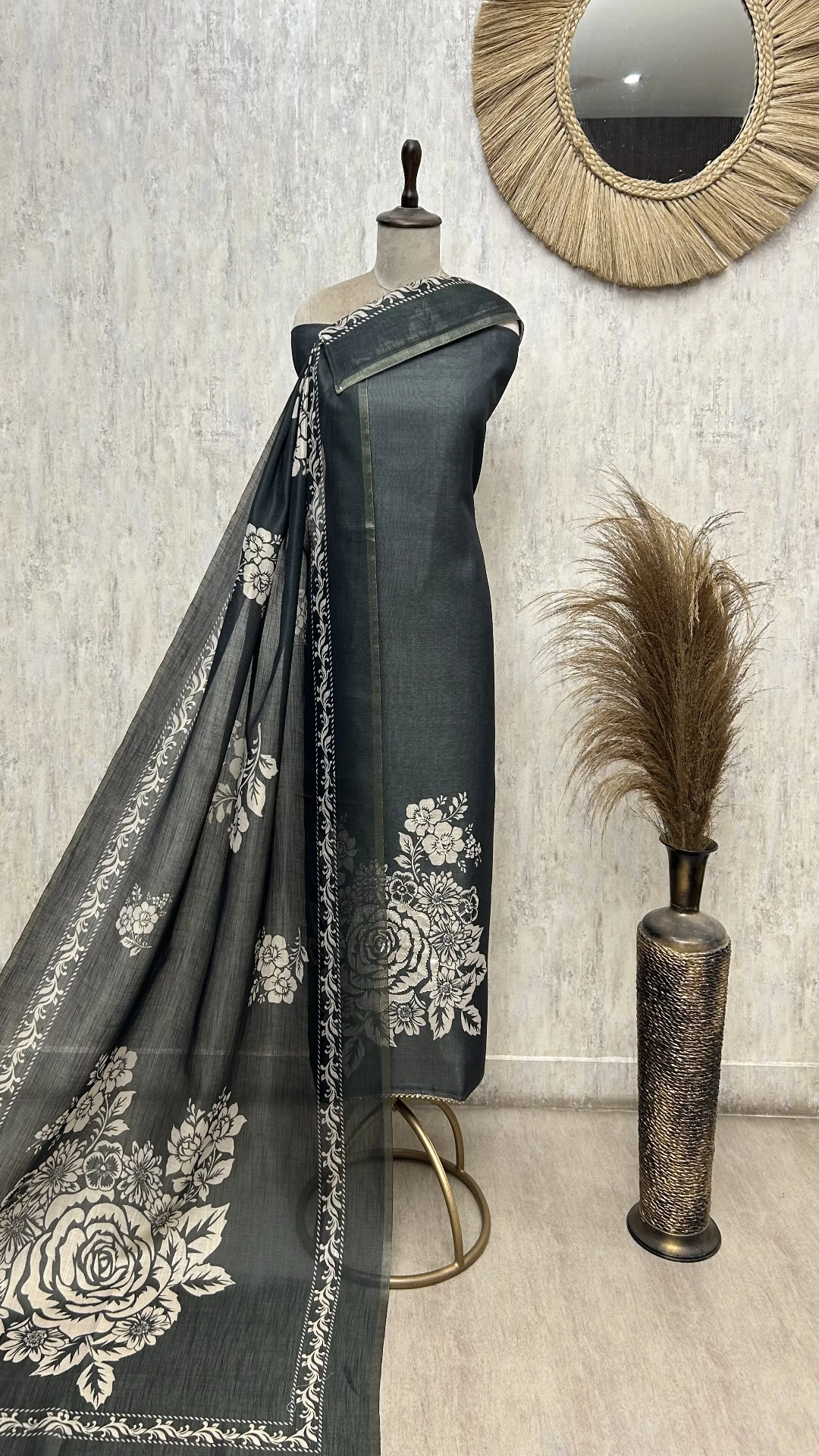 Dark Bloom Aesthetic Unstitched Suit