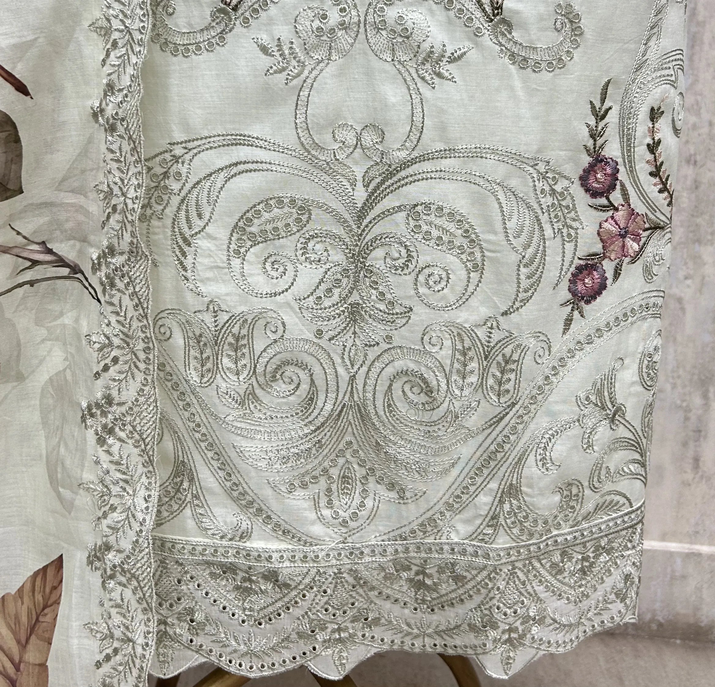 Sky Bloom Mul Elegance Unstitched Suit
