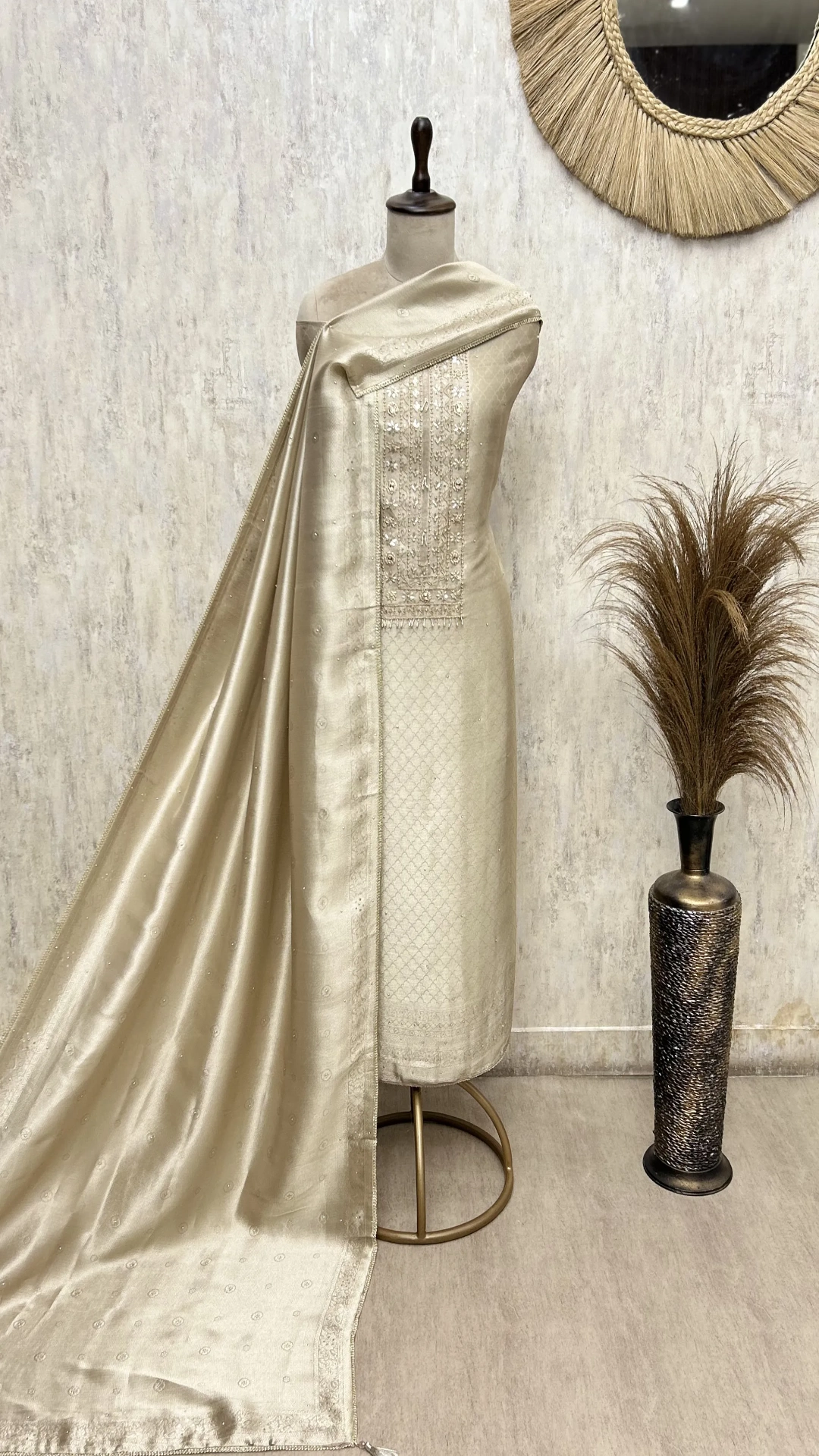 Elegant  Giraffe Tissue Unstitched Suit Ensemble