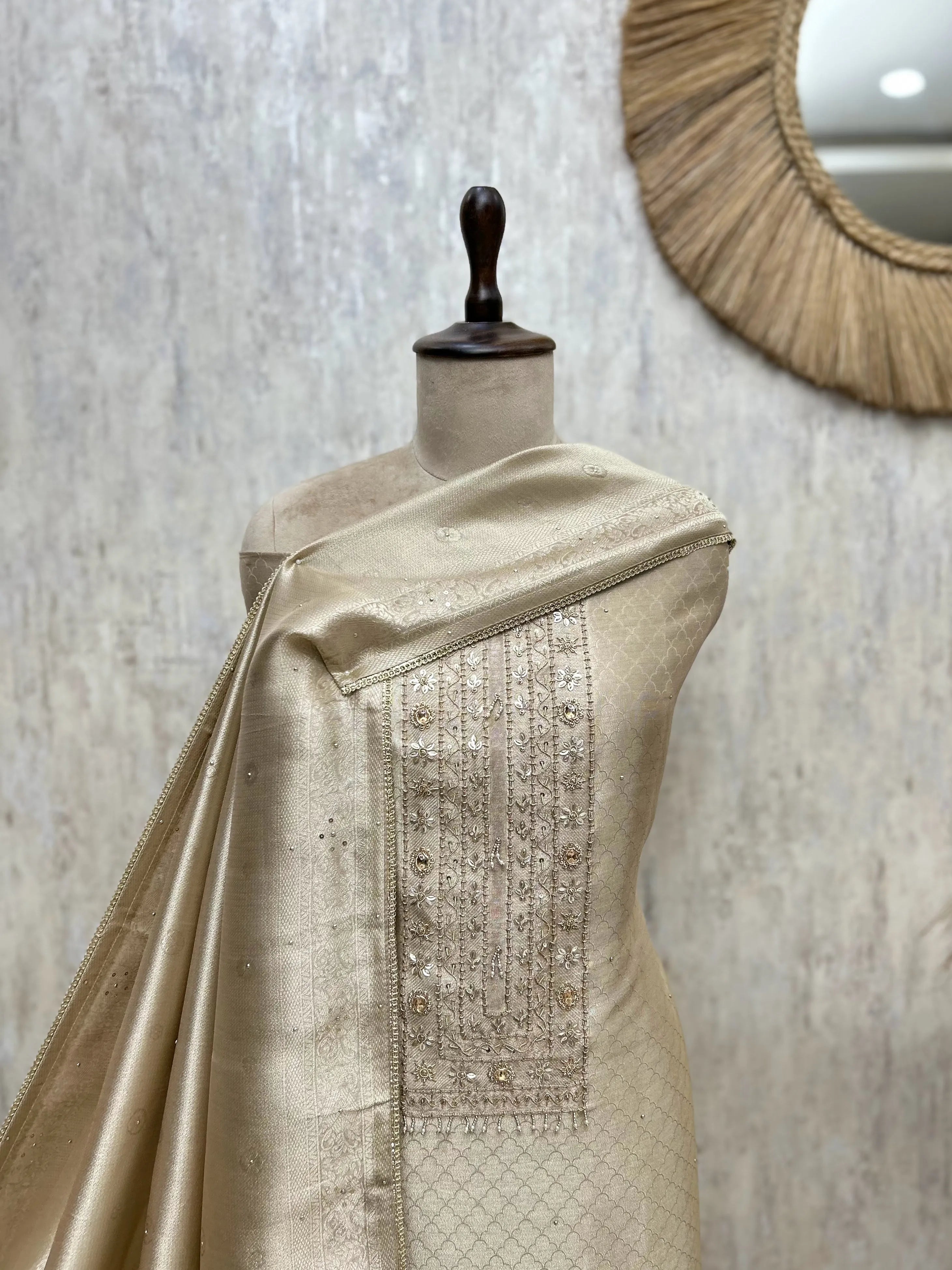 Elegant  Giraffe Tissue Unstitched Suit Ensemble