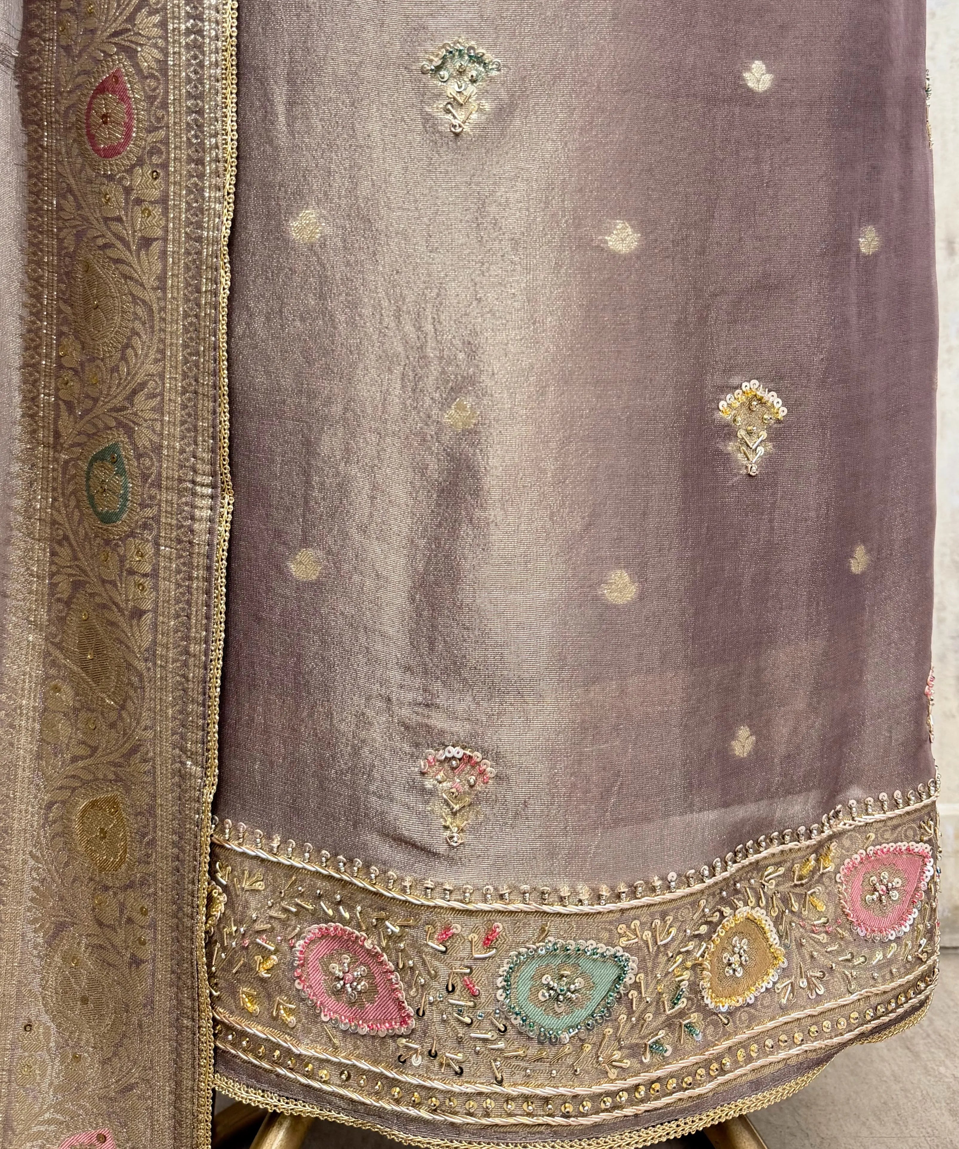 Graceful Tissue Unstitched Suits