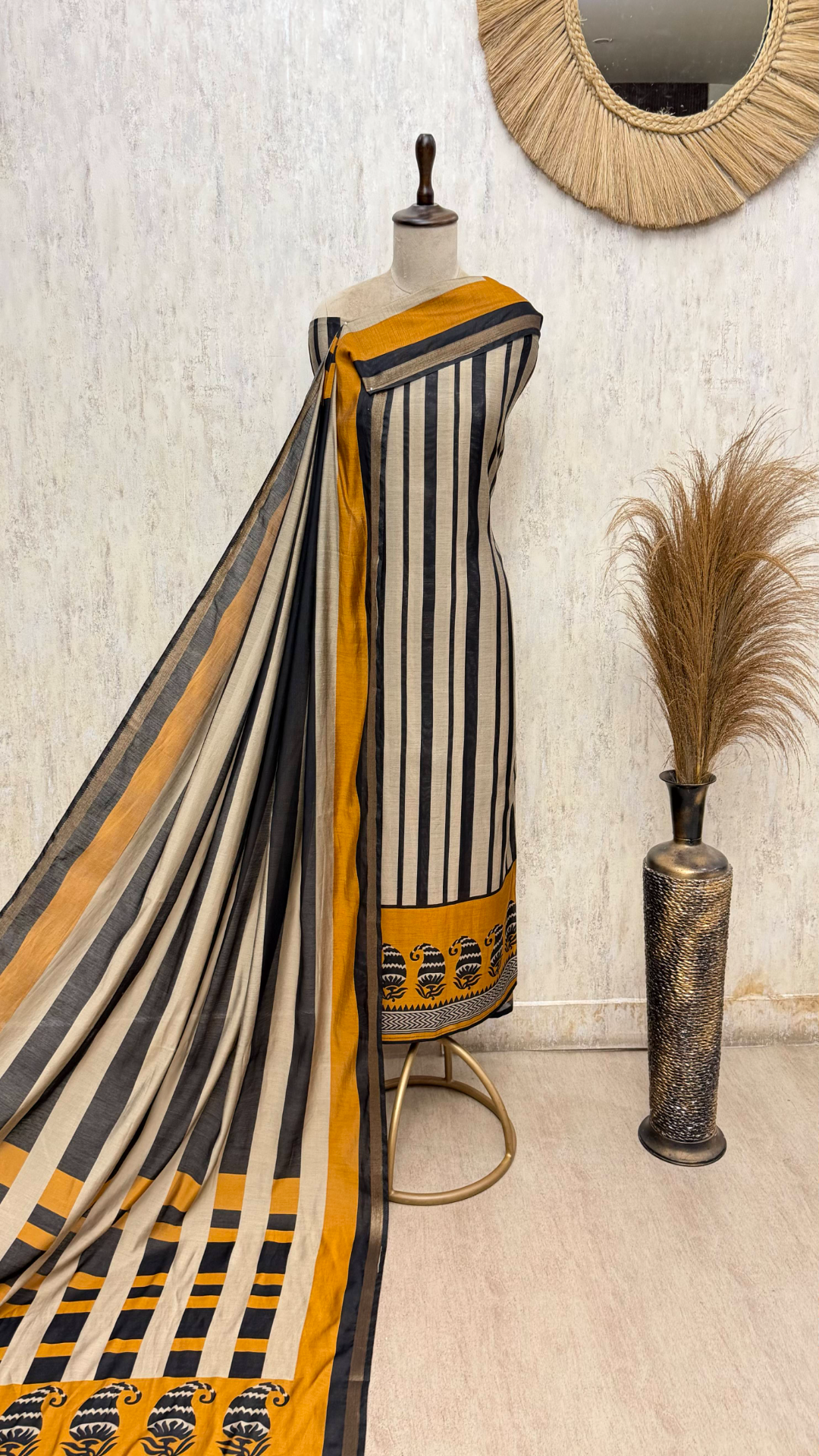 Elegant Maheshwari Unstitched Suits