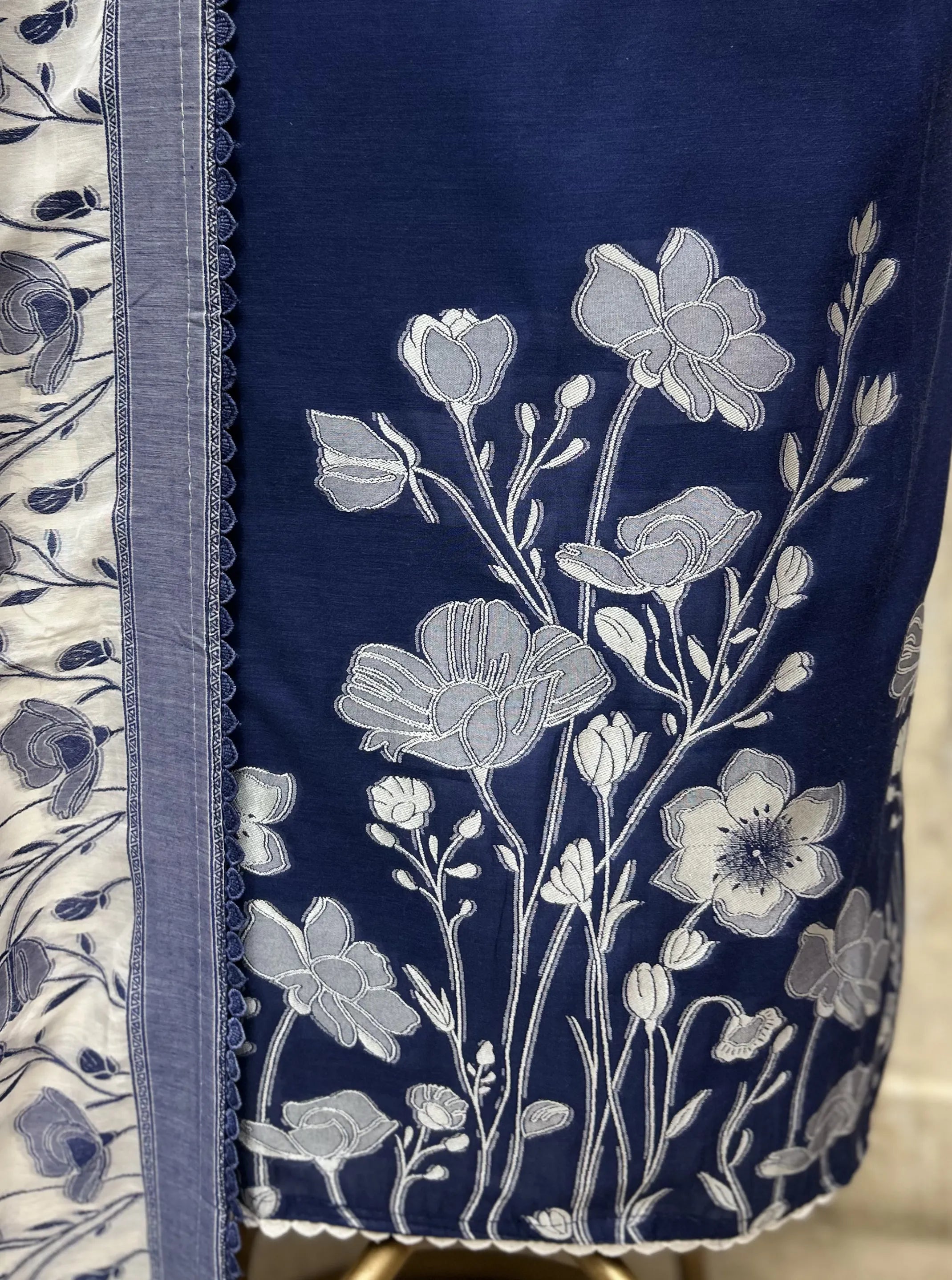 Timeless Jamdani Linen Unstitched Suit