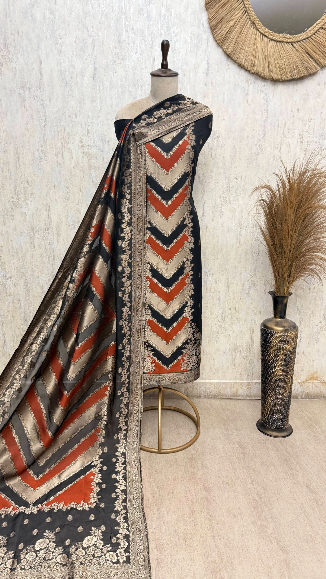 Kanjivaram Royale Silk Unstitched Suits
