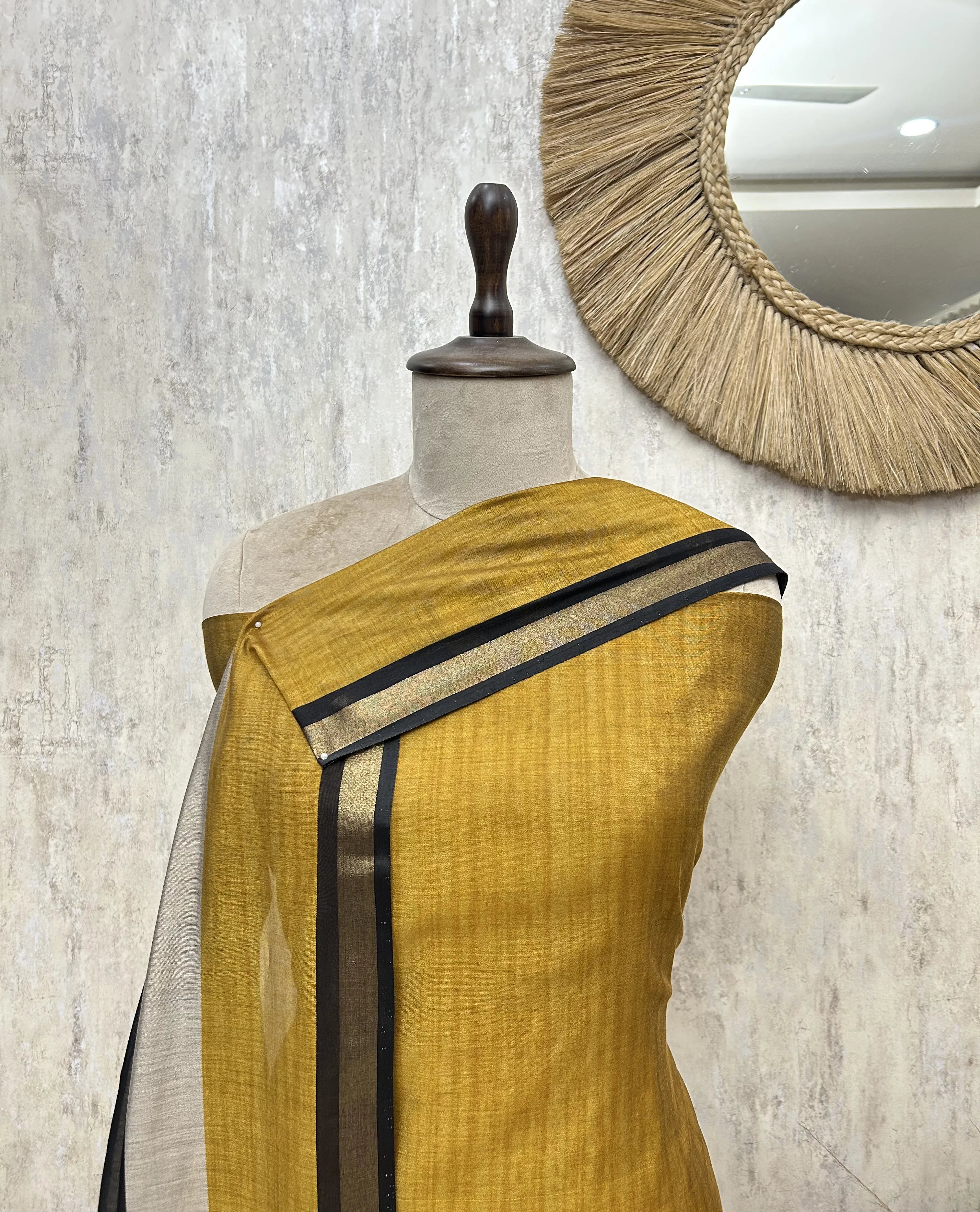 Crimson Border Elegance Maheshwari Unstitched Suit