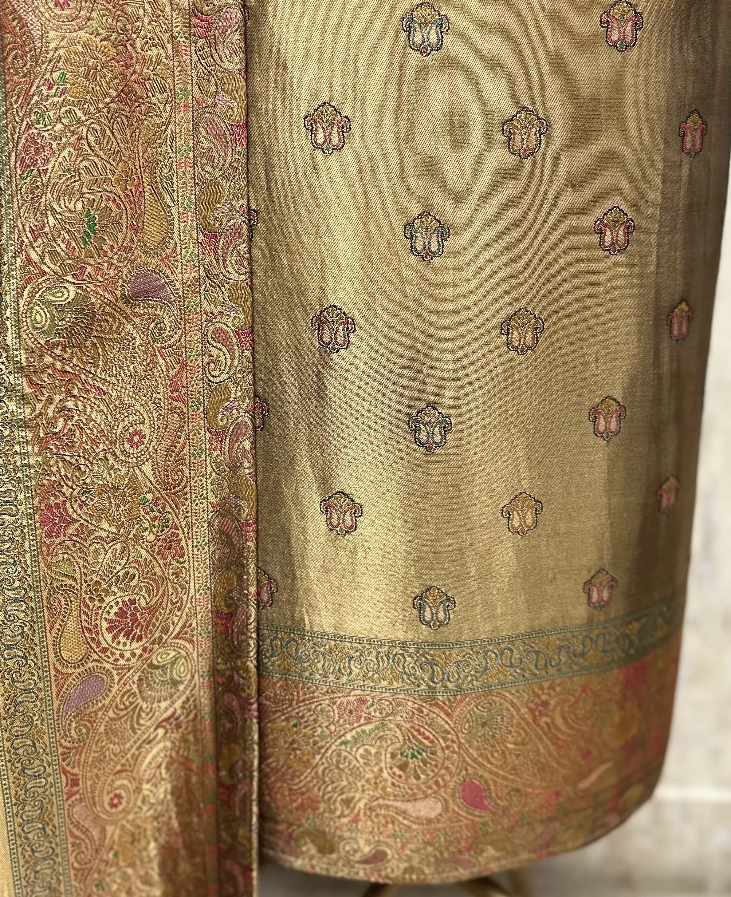 Magnificent Katan Silk Unstitched Suit