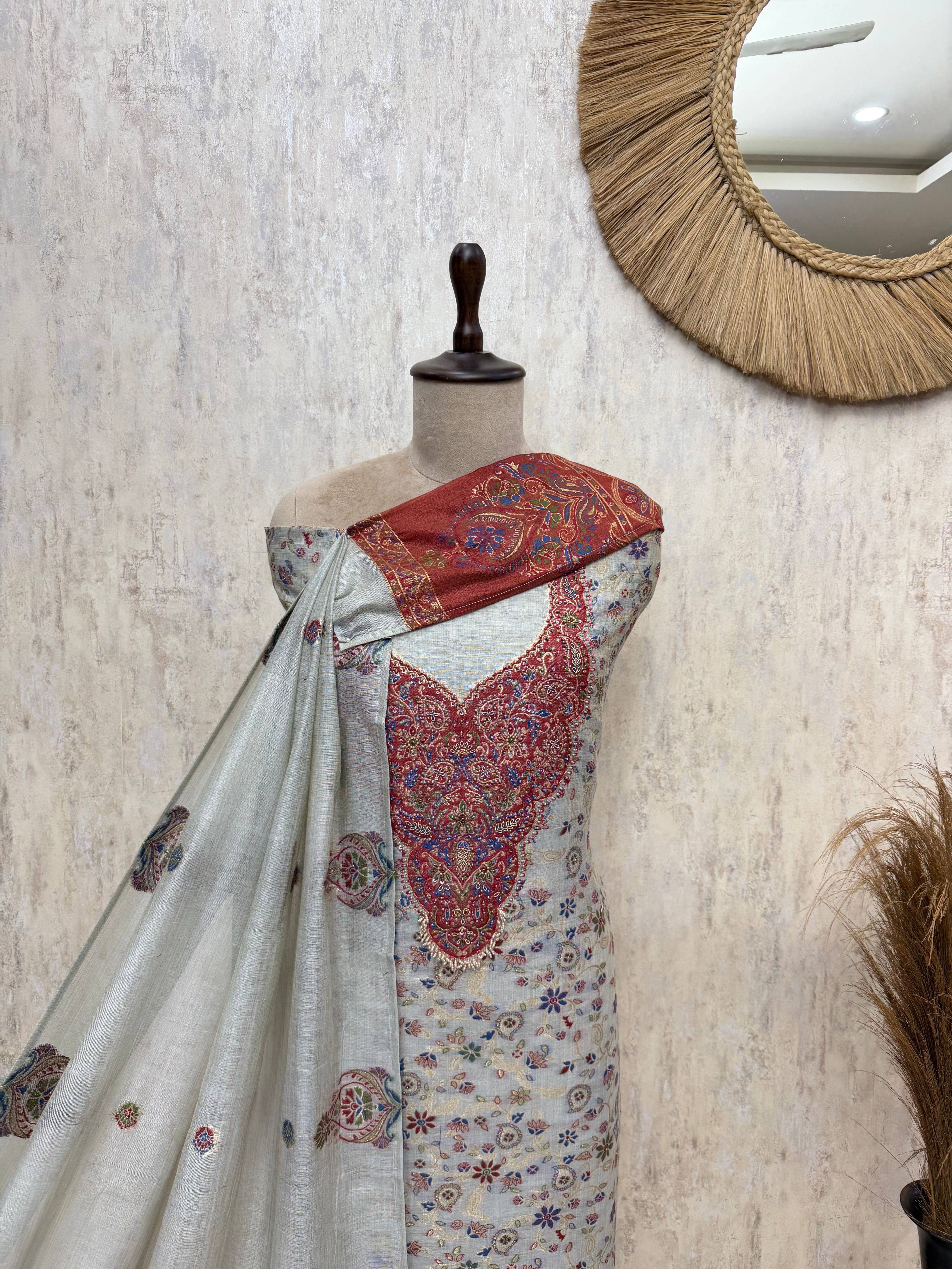 Enchanted Grace Jamdani linen Unstitched Suits