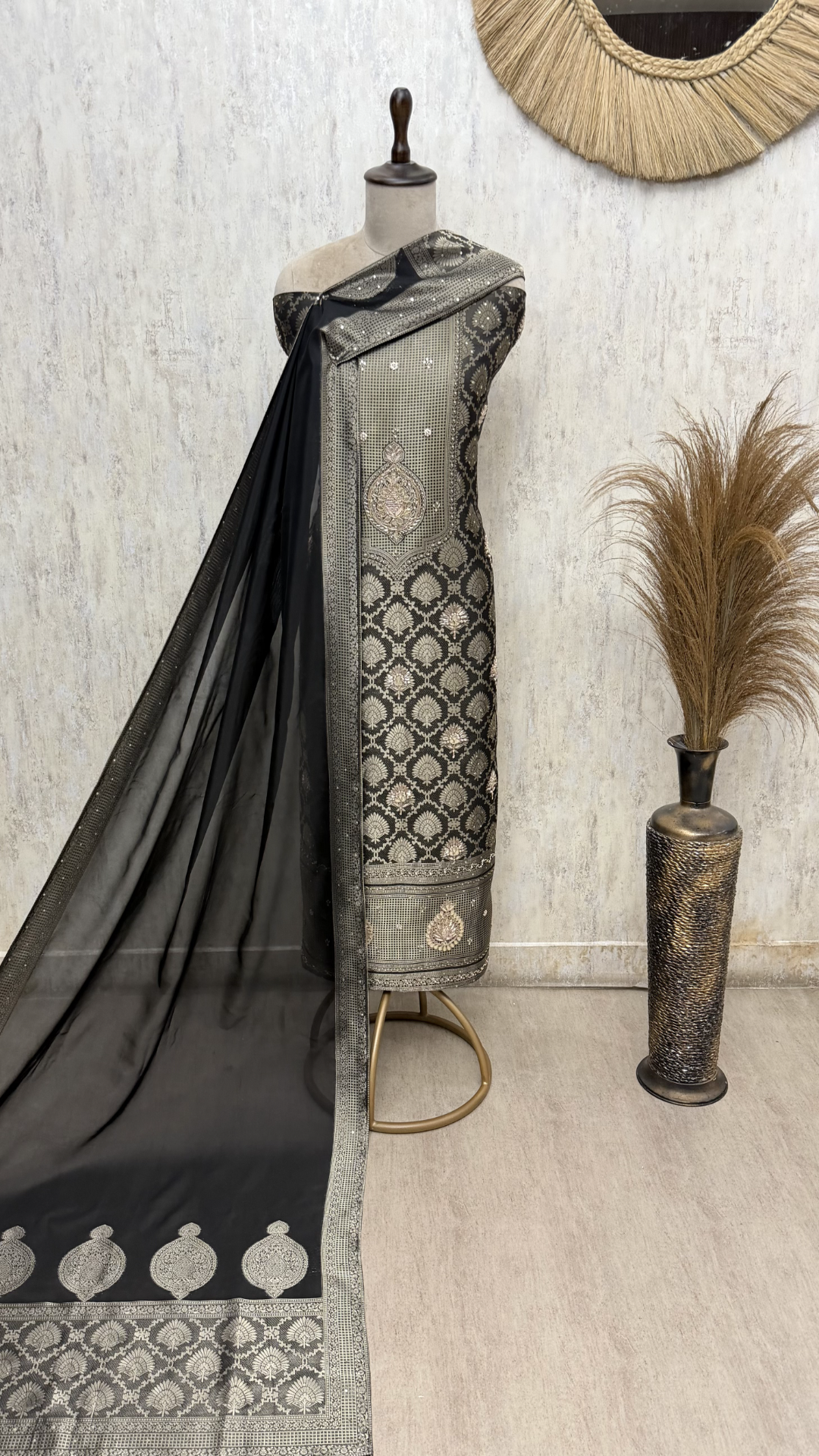 Resplendent Kanjivaram Silk Unstitched Suits