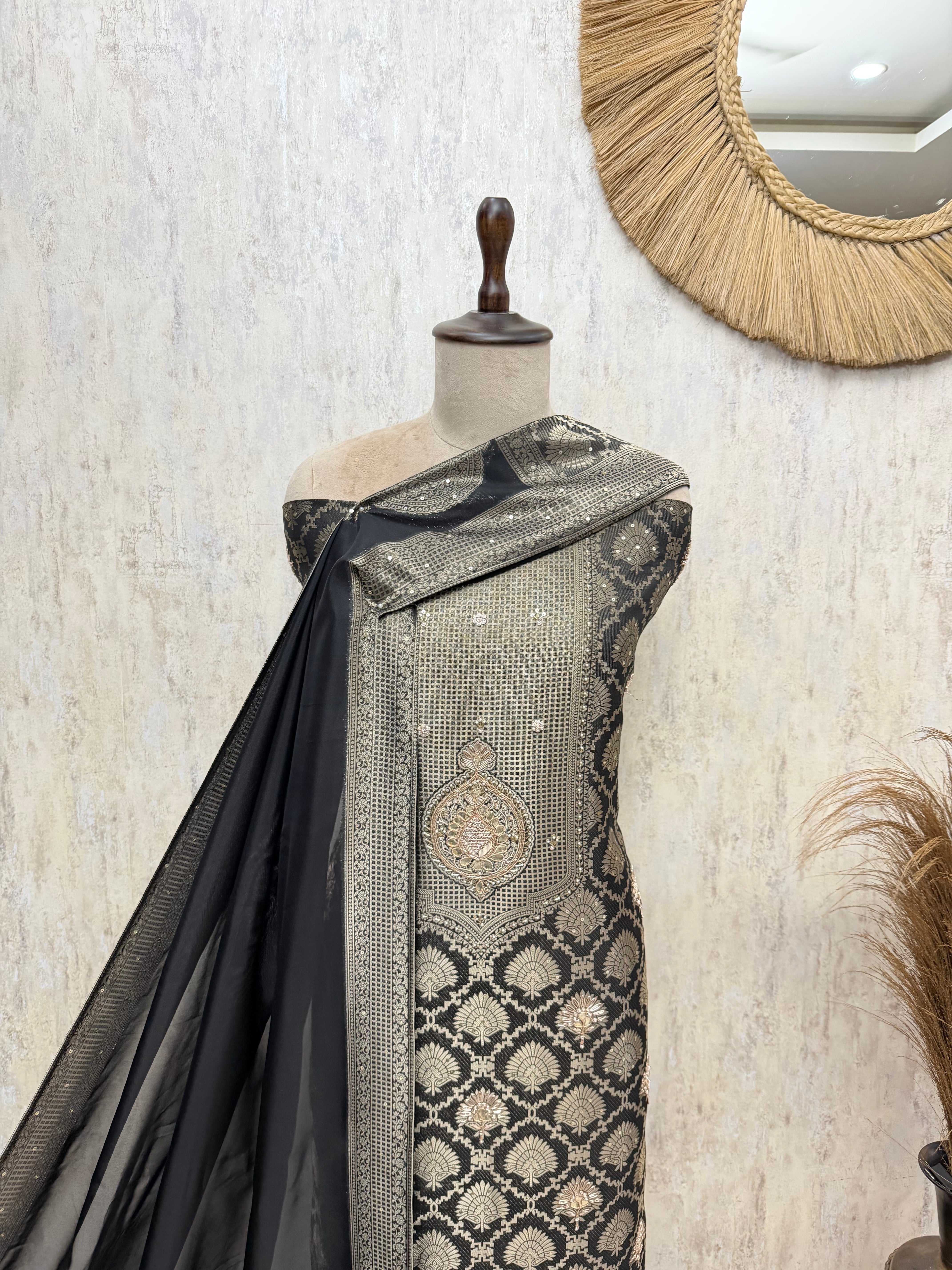 Resplendent Kanjivaram Silk Unstitched Suits
